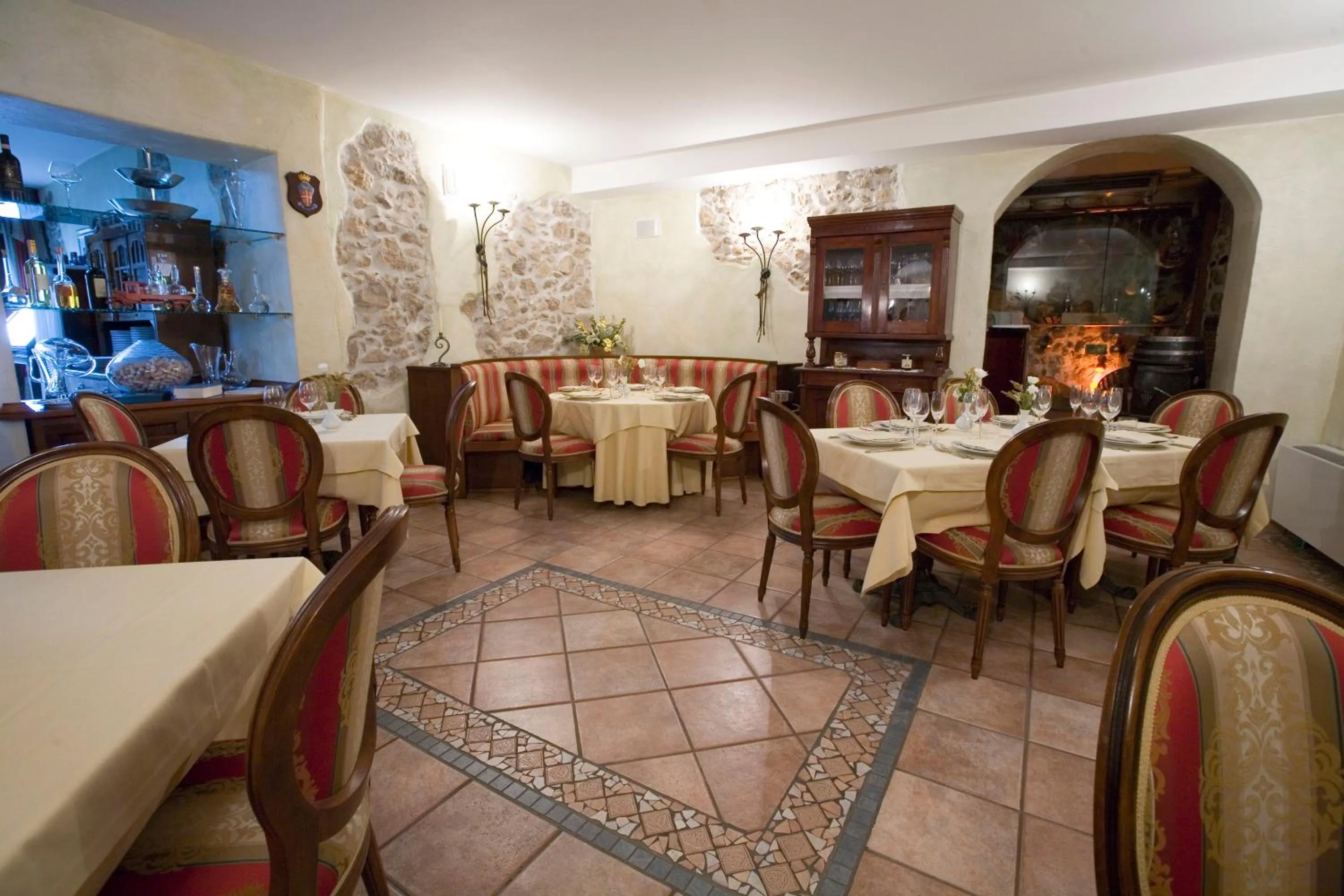 Restaurant/places to eat in Hotel Villa Torre Antica
