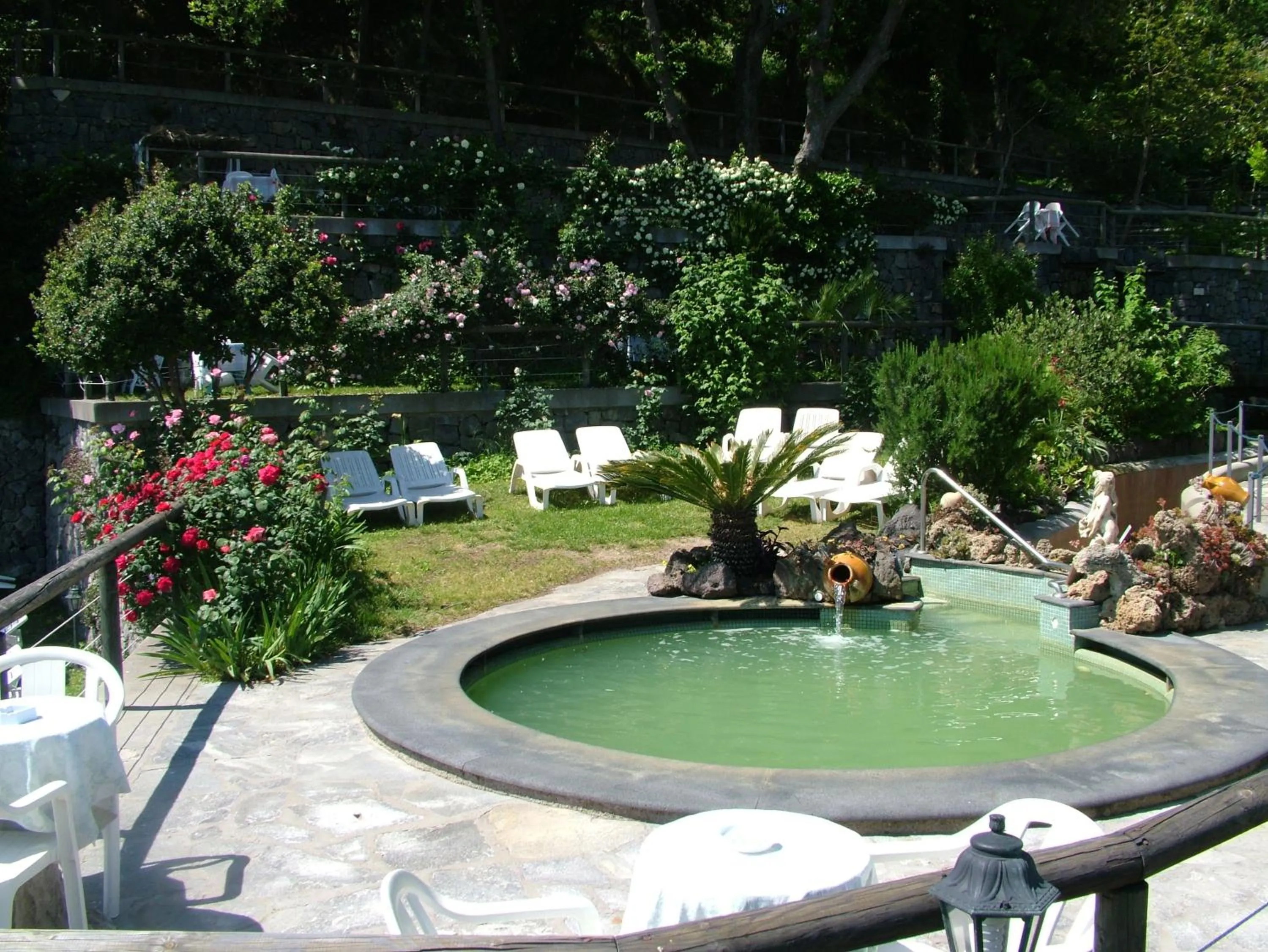 Swimming pool in Hotel Giardino Delle Ninfe E La Fenice