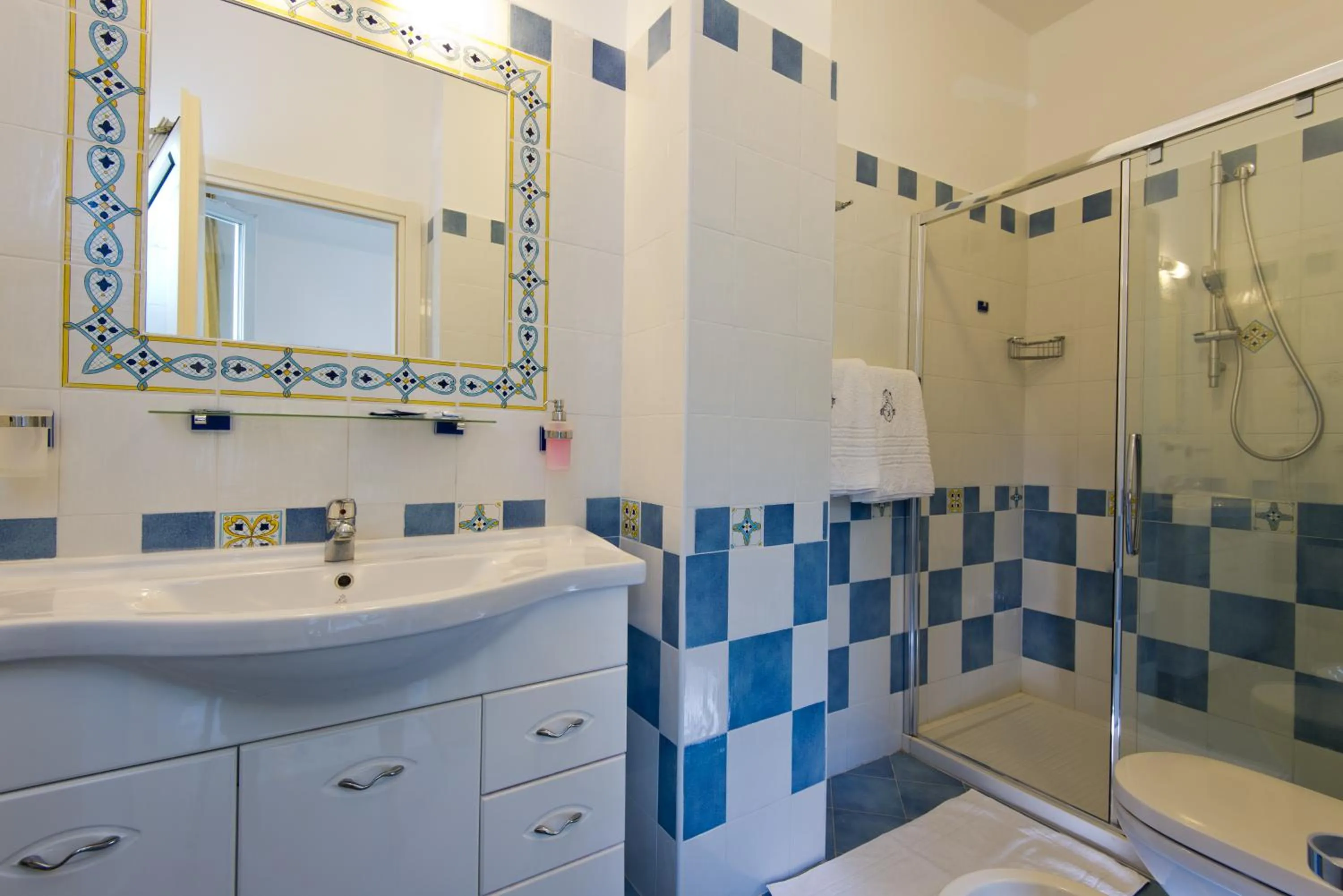 Bathroom in Hotel Giardino Delle Ninfe E La Fenice