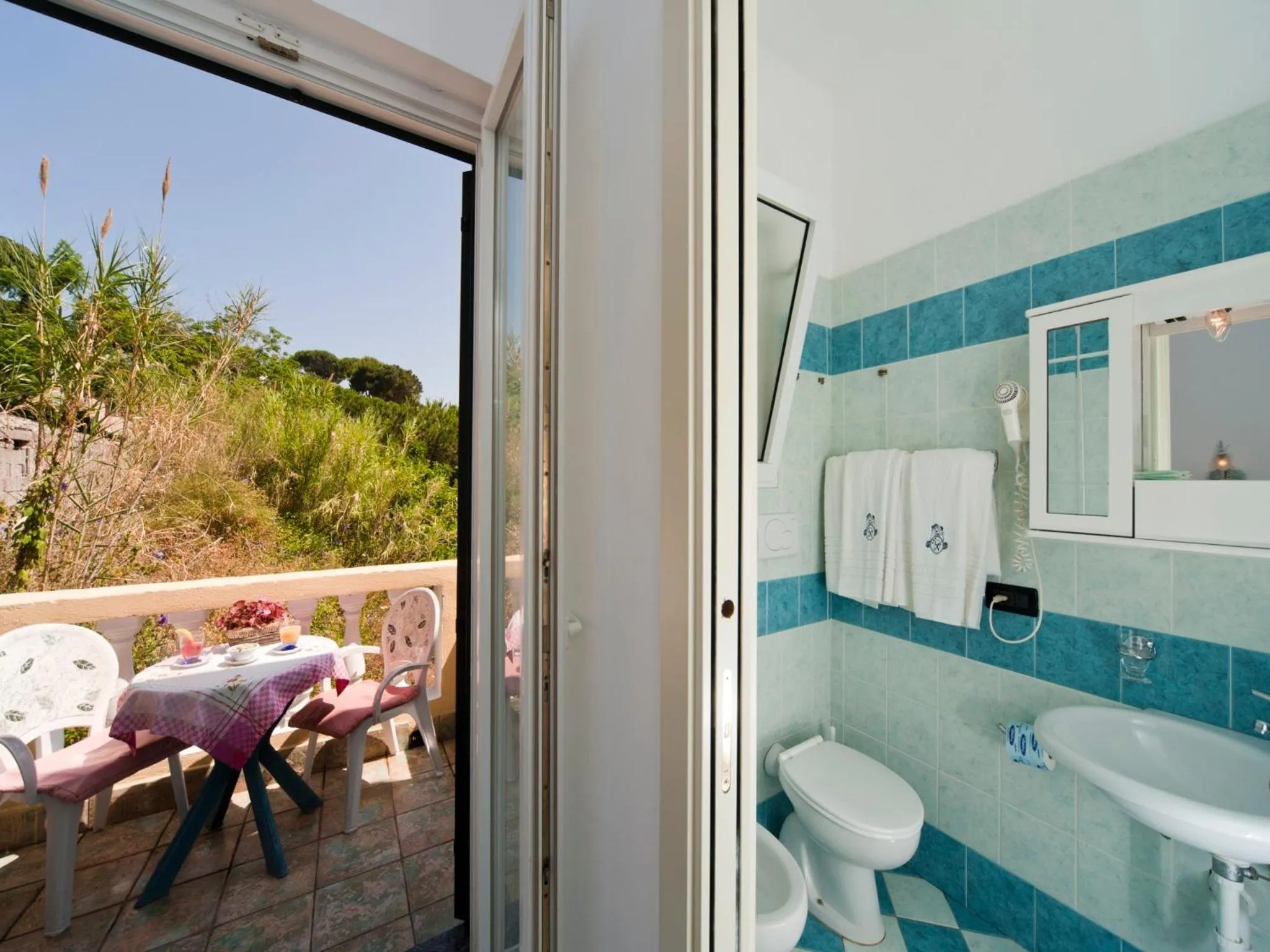 Bathroom in Hotel Giardino Delle Ninfe E La Fenice
