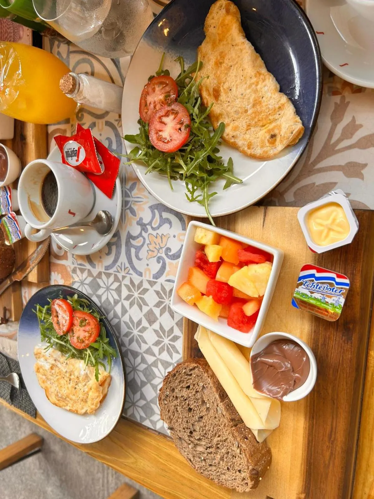 Breakfast in Kura Botanica Hotel