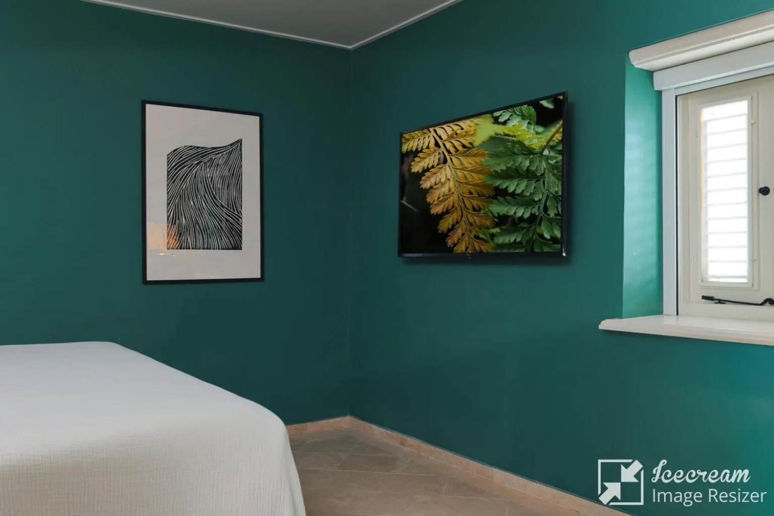 Decorative detail, Bed in Kura Botanica Hotel