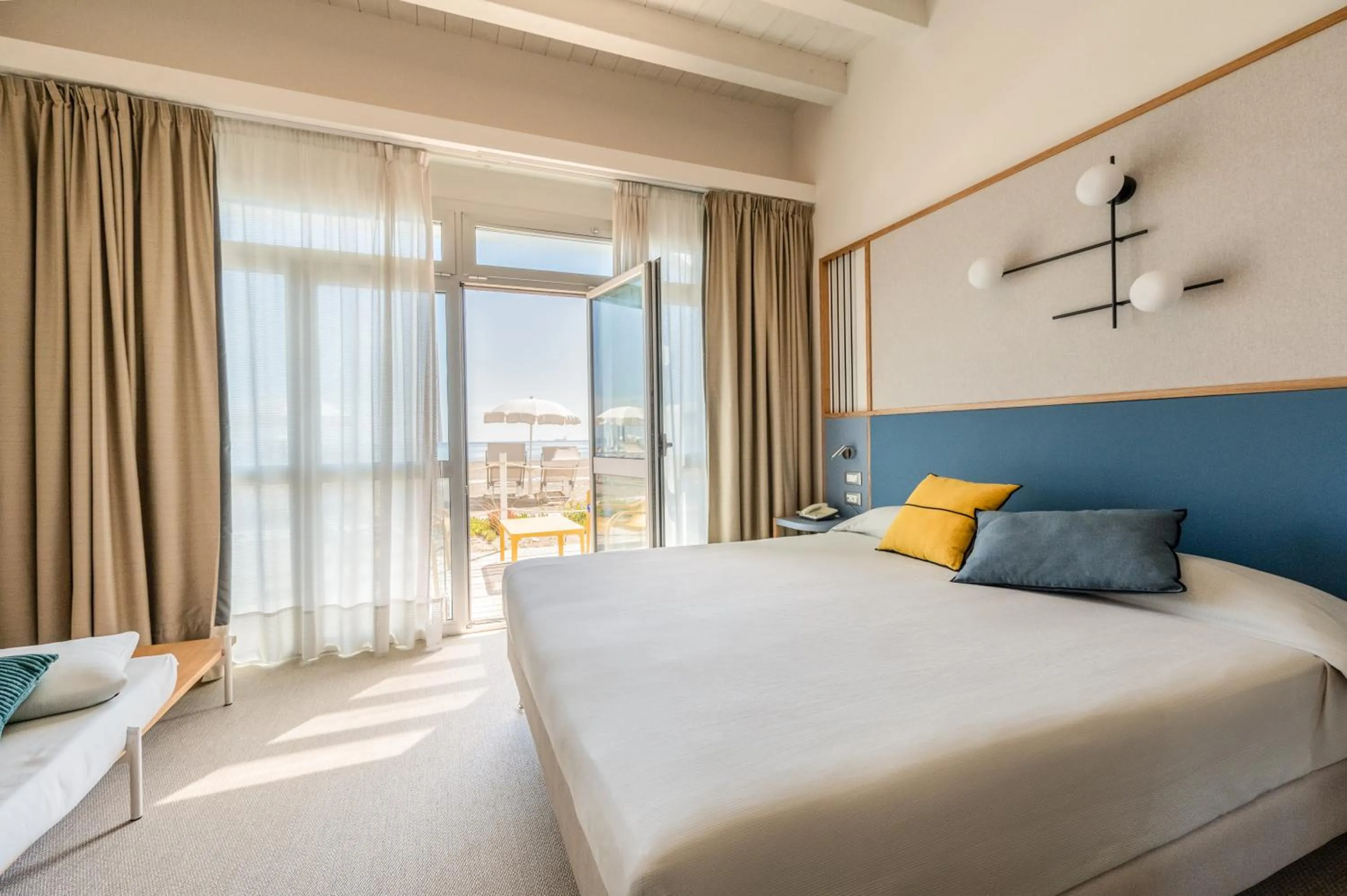 Photo of the whole room, Bed in Terme Beach Resort