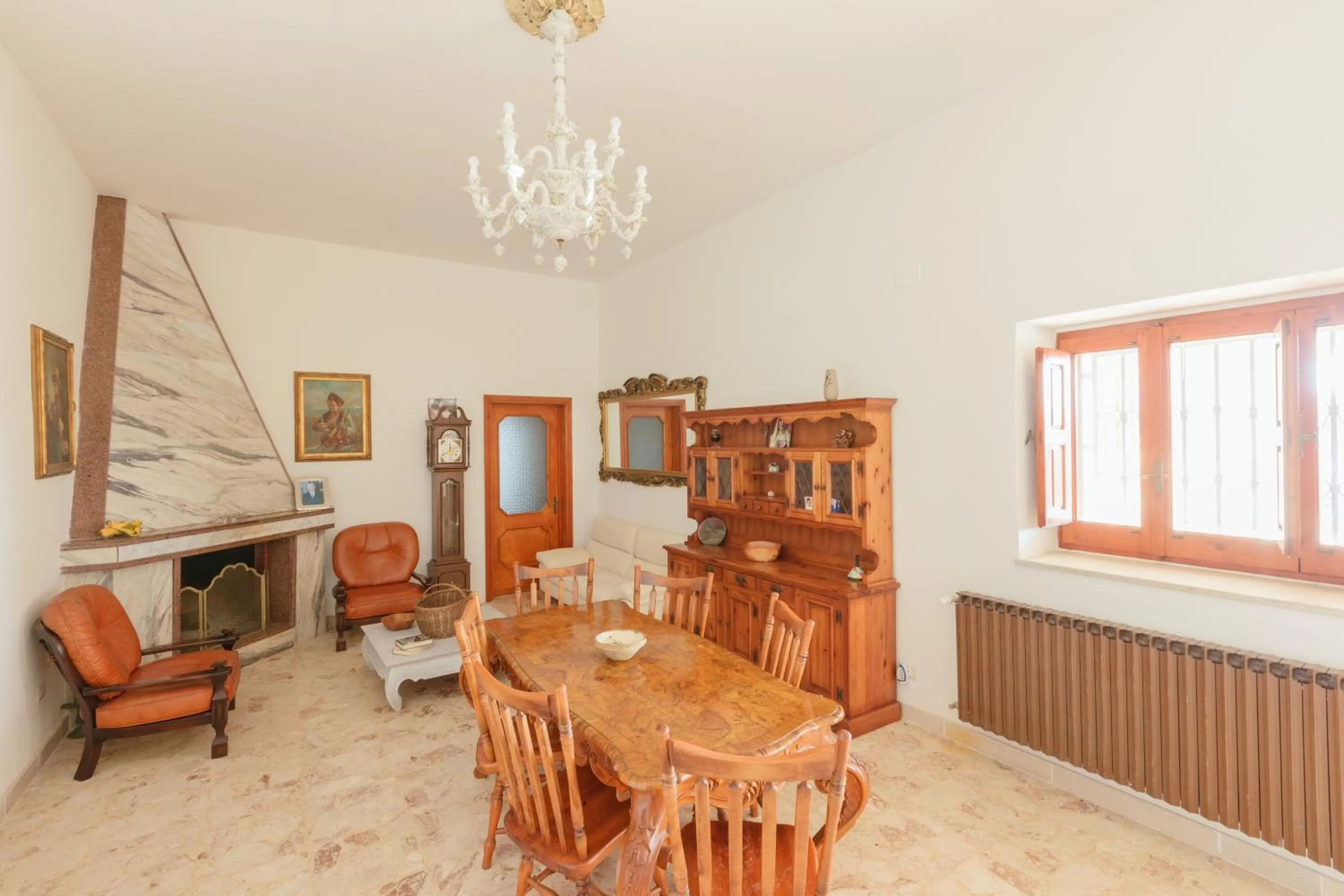 Communal lounge/ TV room in Casolare Lodedo