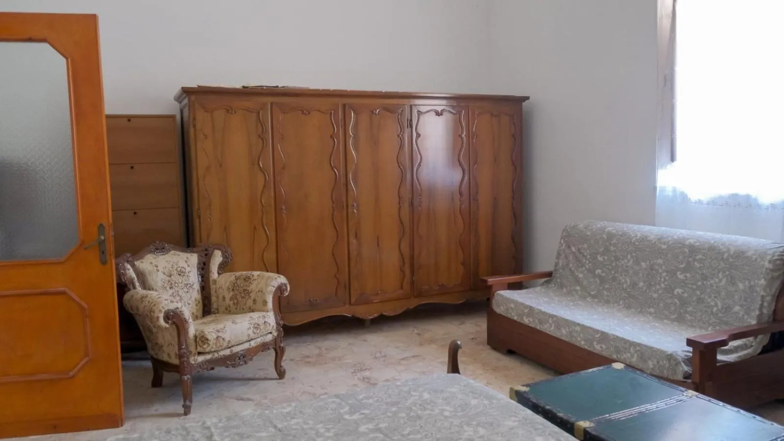 wardrobe in Casolare Lodedo