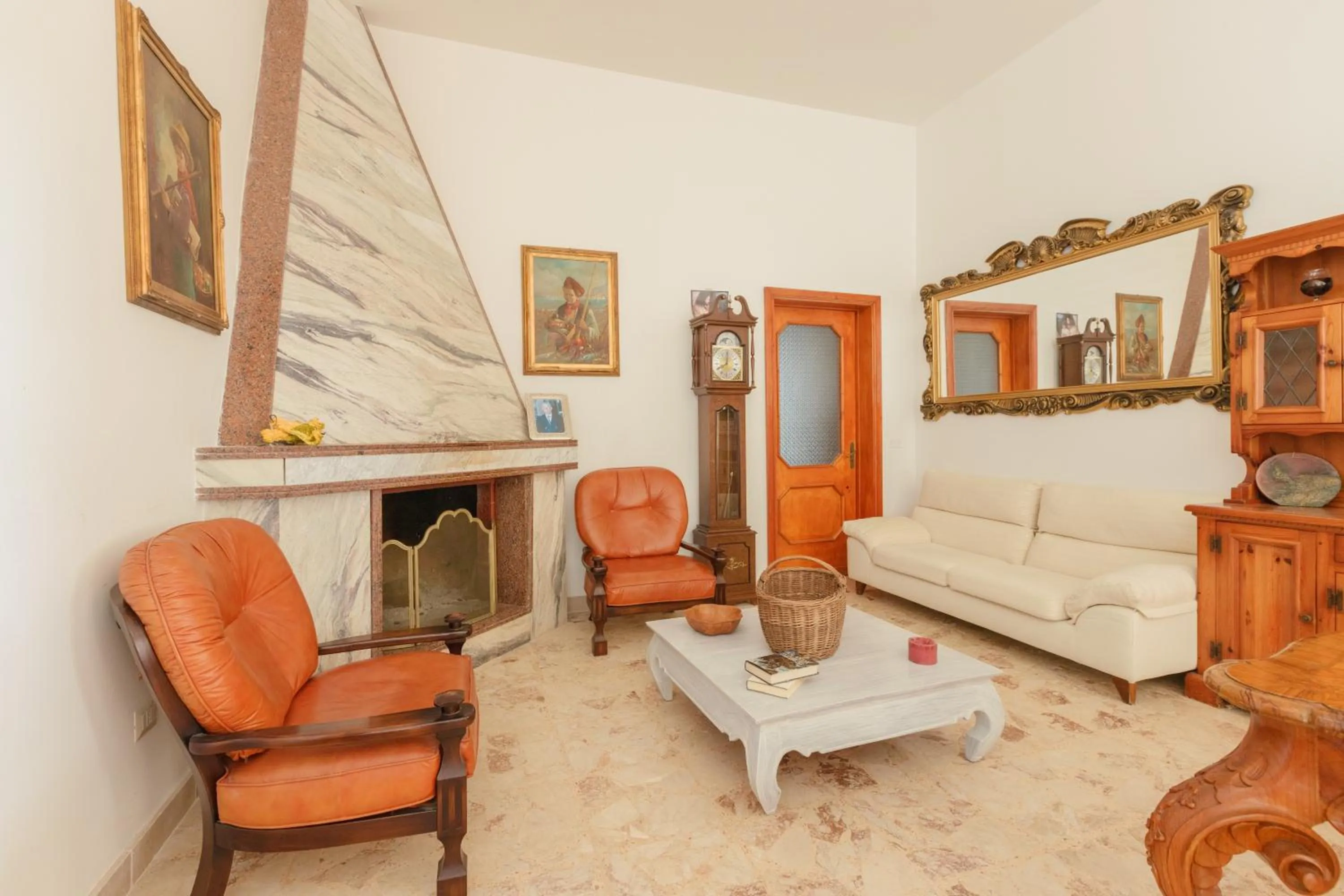 Living room in Casolare Lodedo