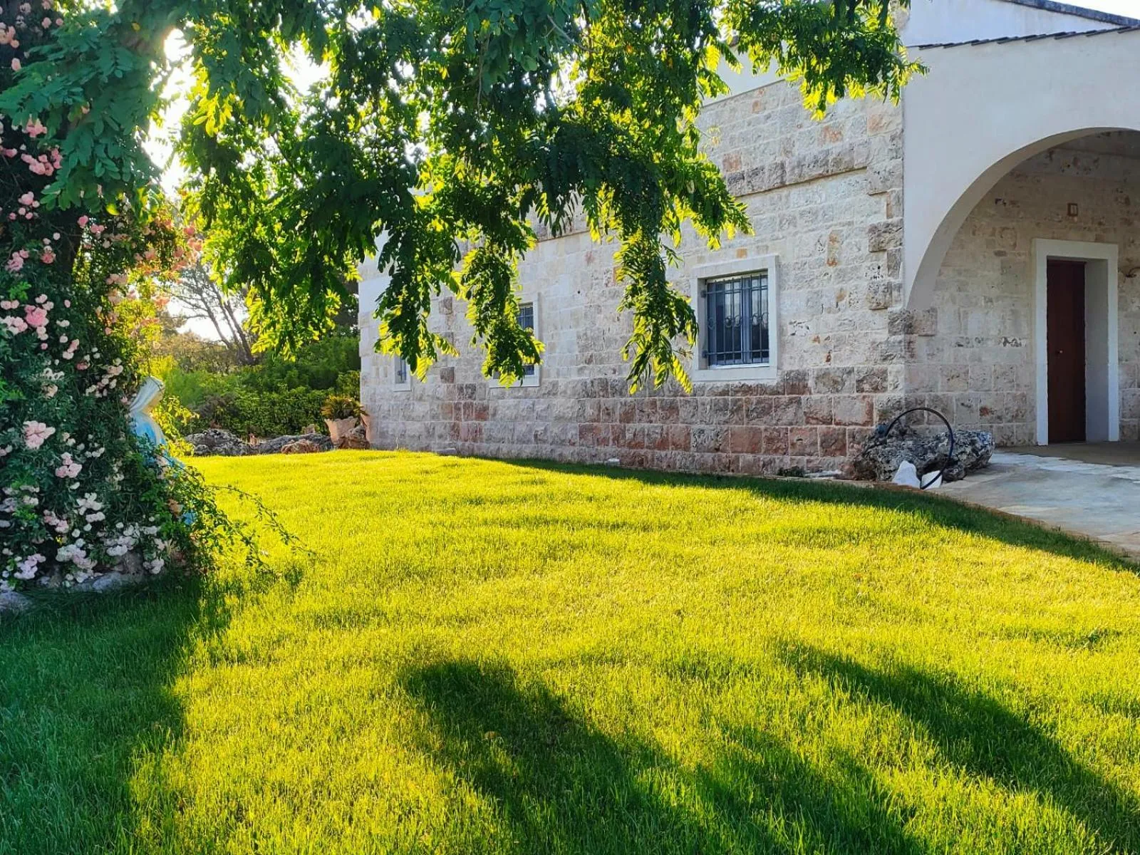 Property building in Casolare Lodedo