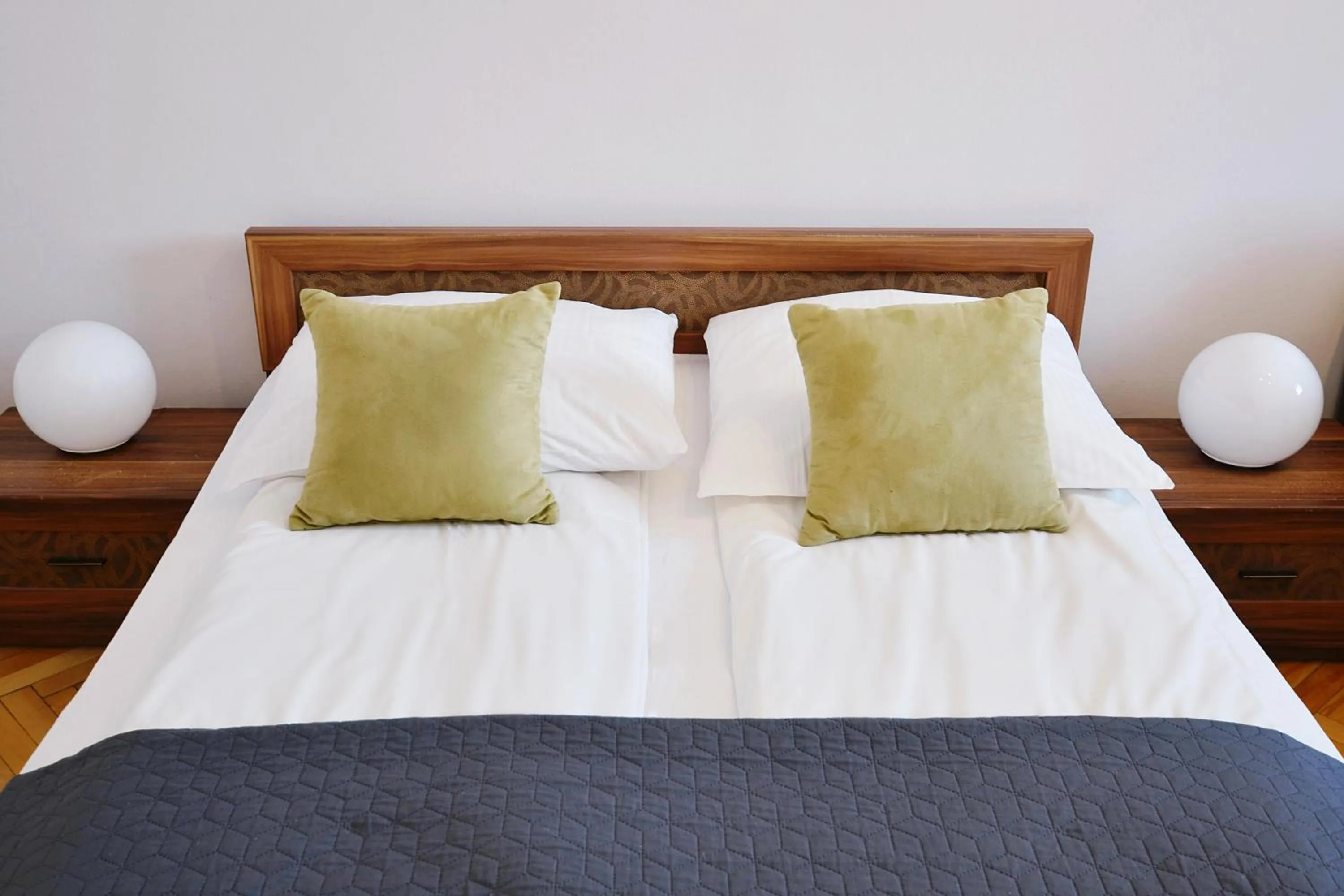 Bed in P&J Apartments Floriańska