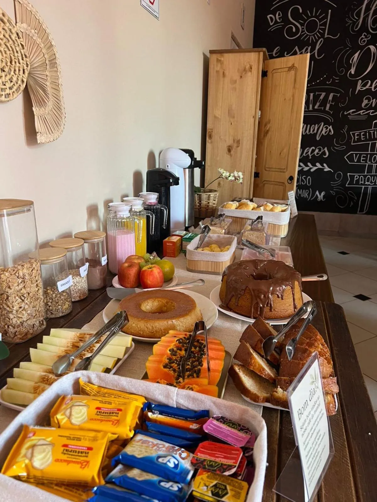 Breakfast in Pousada Casa Rosada Ilhabela