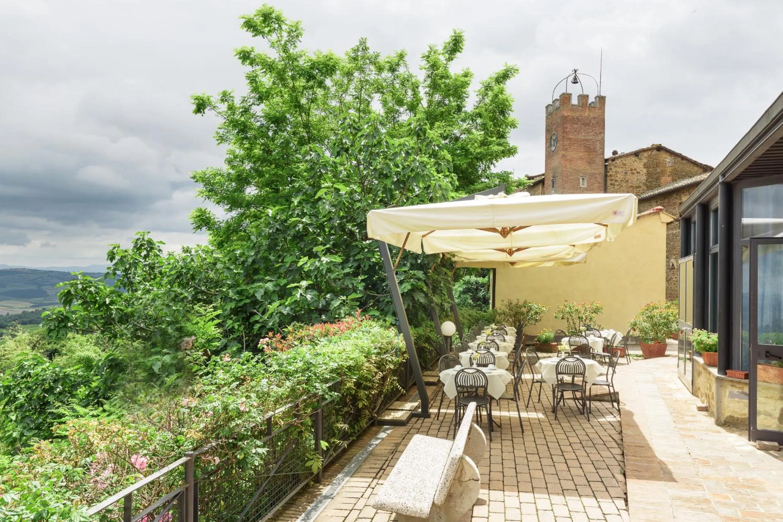 Property building in Hotel Dei Capitani