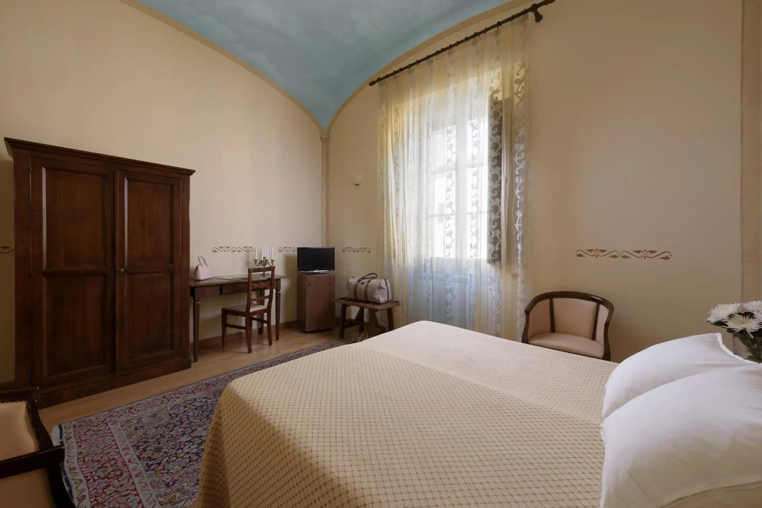 Bedroom, Bed in Hotel Dei Capitani Bedroom, Bed in Hotel Dei Capitani