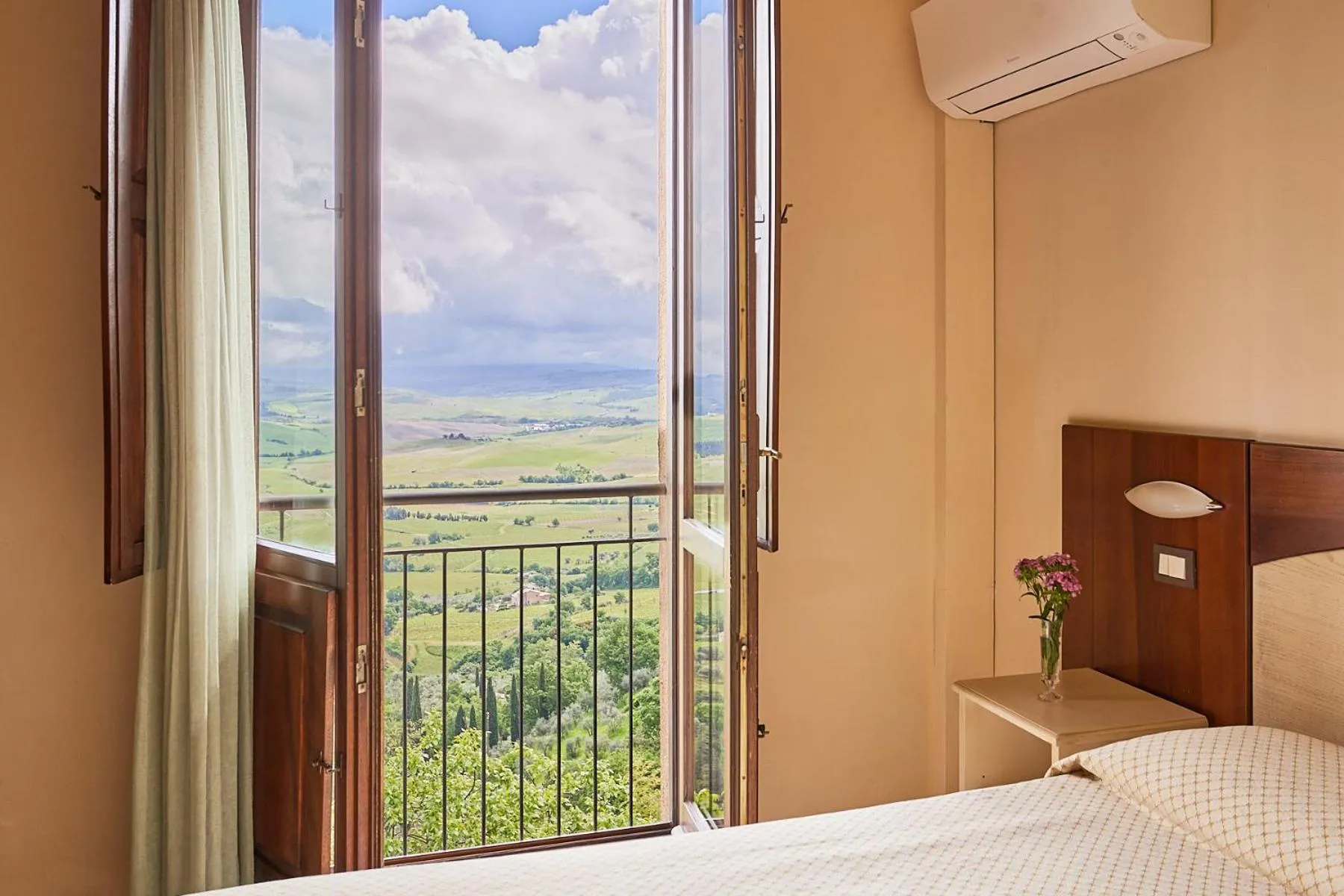 Bed in Hotel Dei Capitani