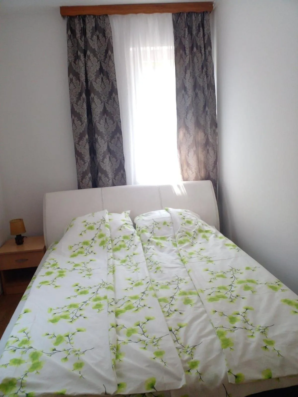 Bed in Melaaj Hill