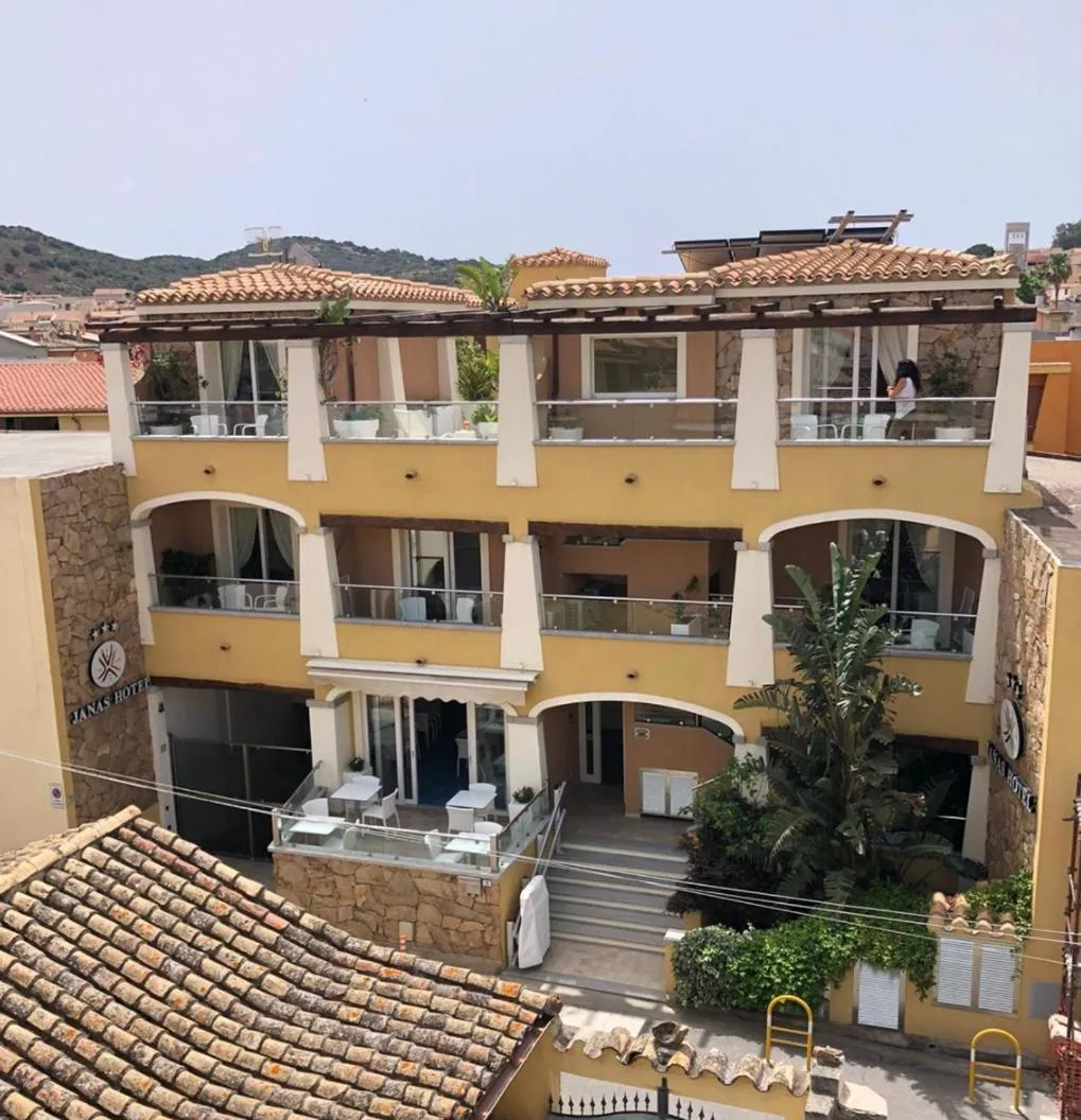 Property building in Janas Hotel