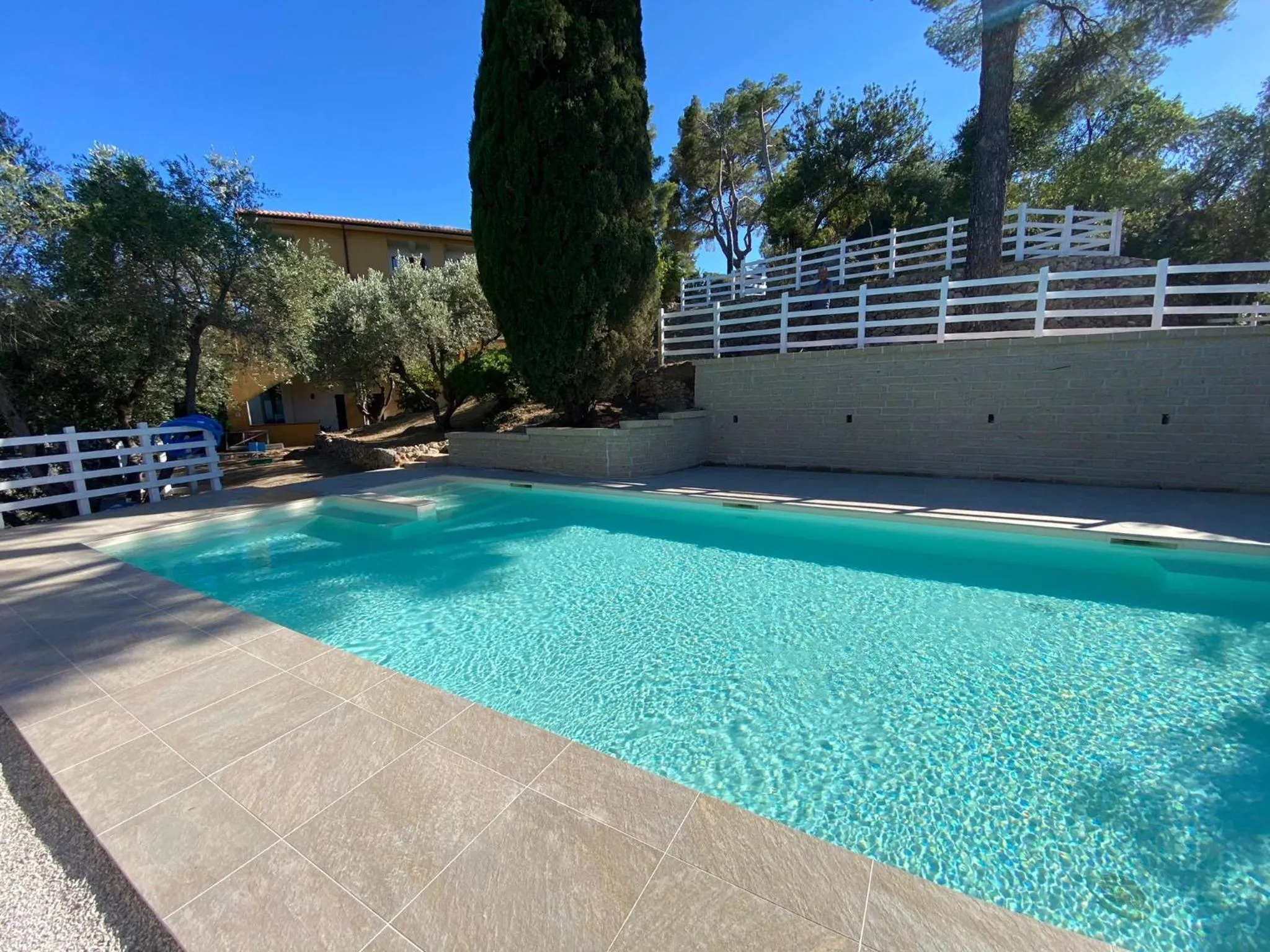 Swimming pool in Albergo Filippo II