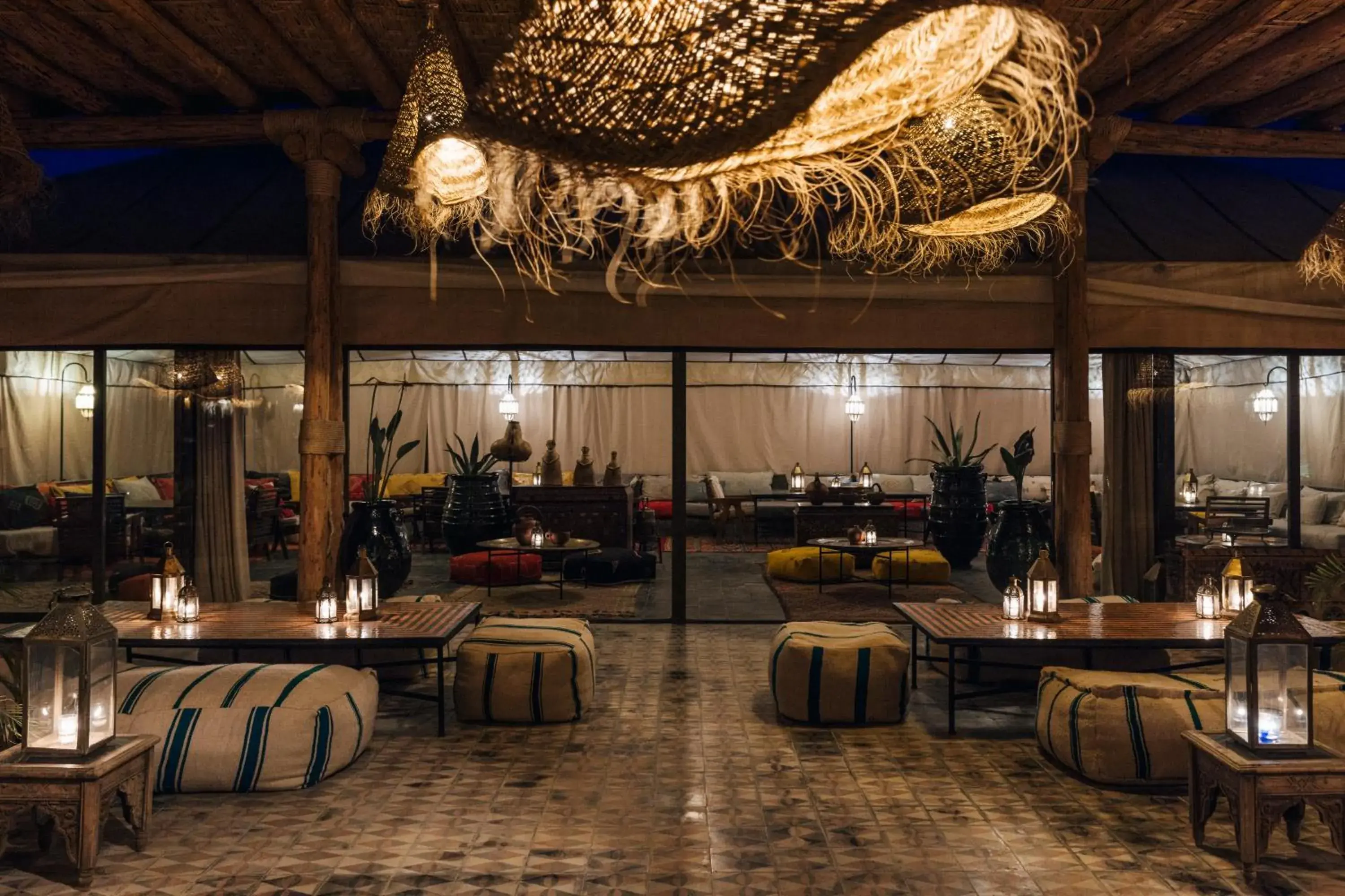 Restaurant/places to eat in Caravan Agafay by Our Habitas Restaurant/places to eat in Caravan Agafay by Our Habitas