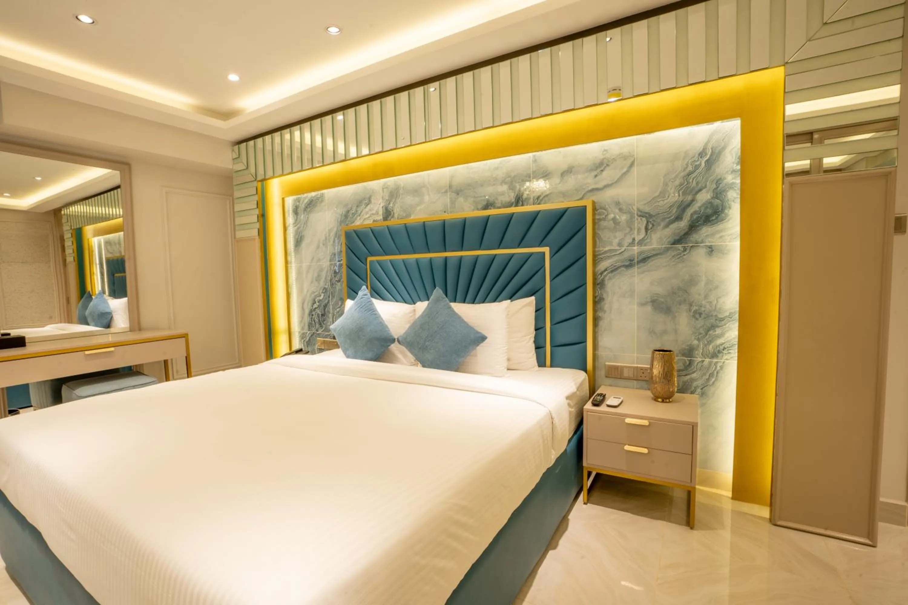 Bed in Marine Bay Colombo