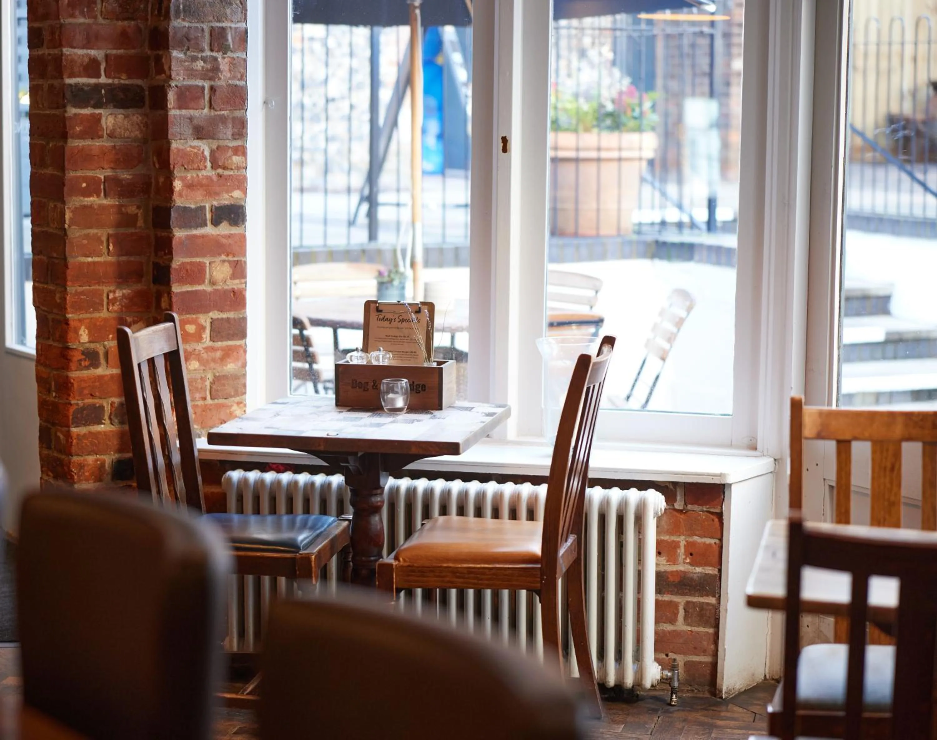 Restaurant/places to eat in Dog and Partridge by Greene King Inns