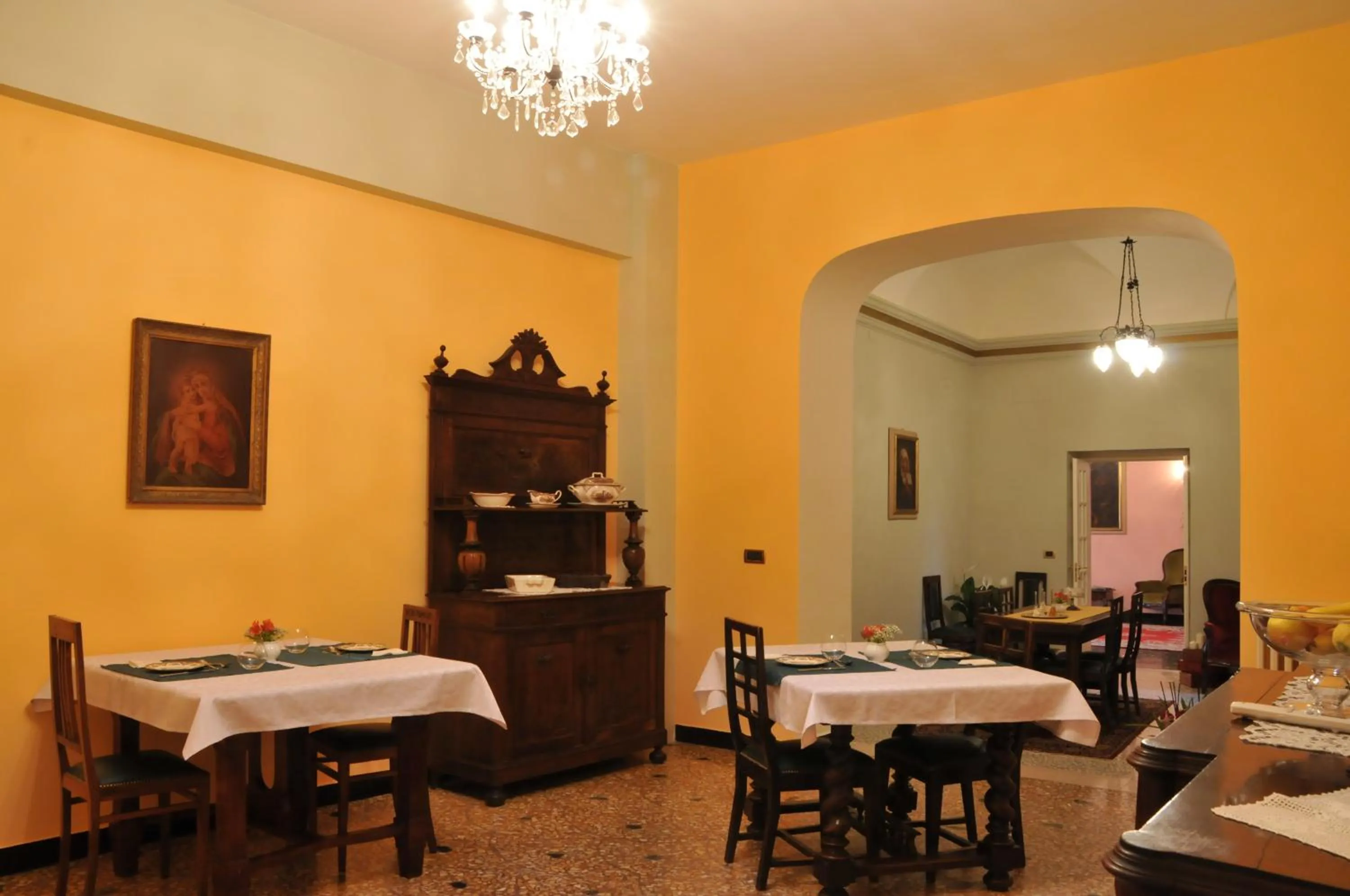 Restaurant/places to eat in Casa Pagliano