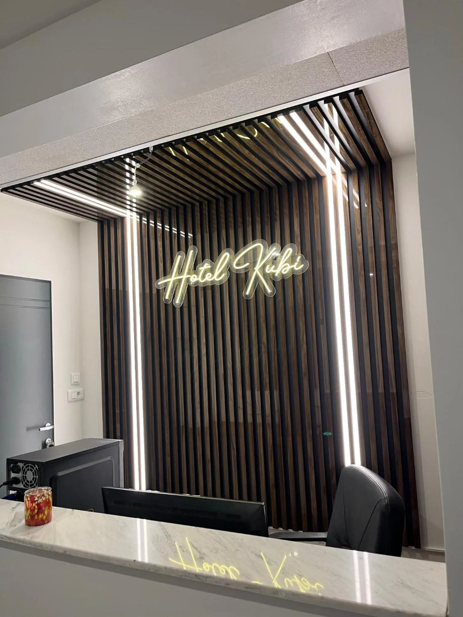 Lobby or reception in Kubi Hotel