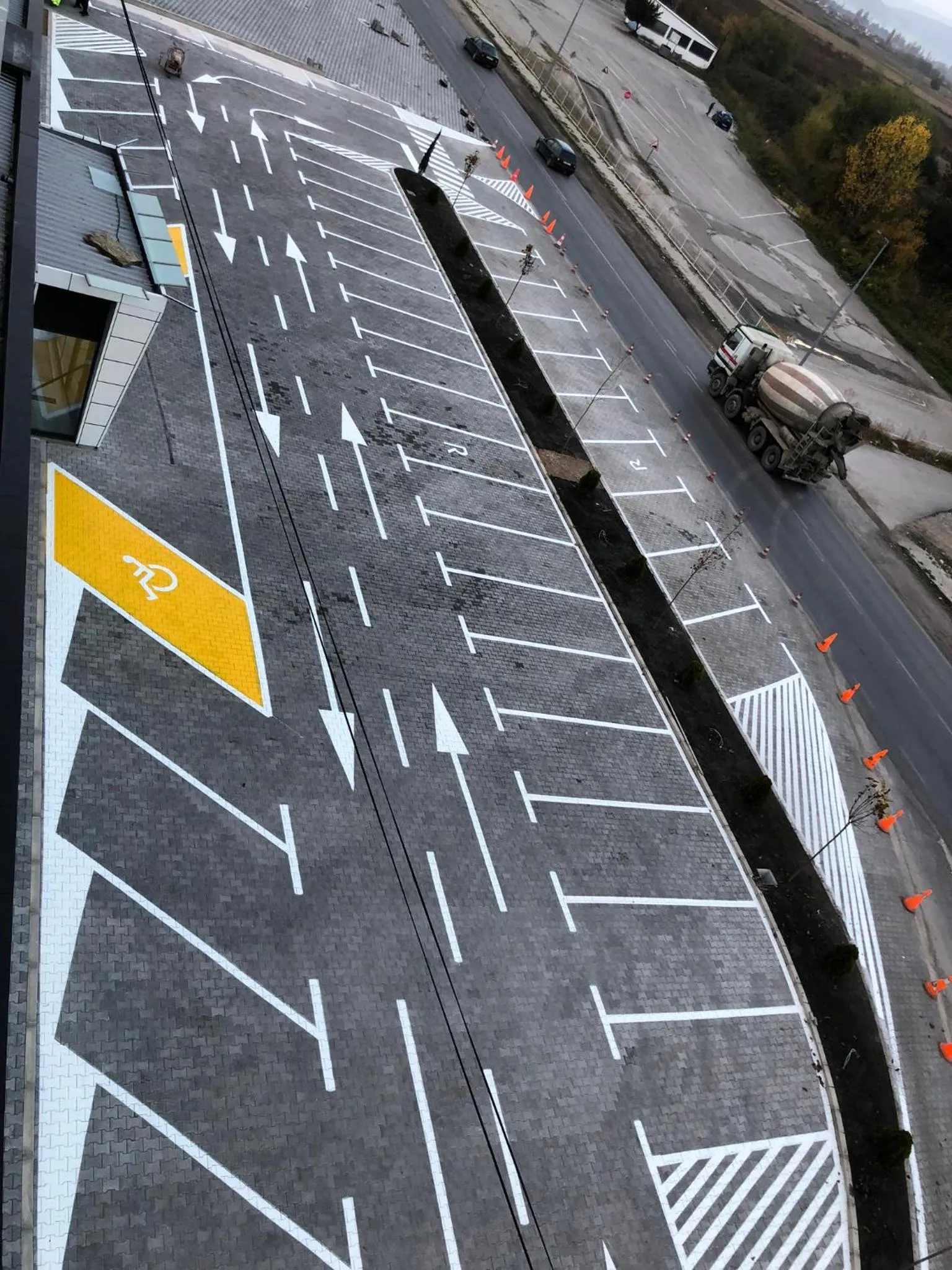 Property building in Kubi Hotel