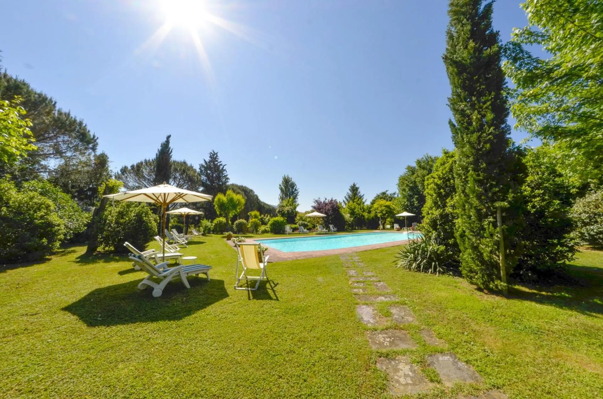 Pool view in Residence Il Casale