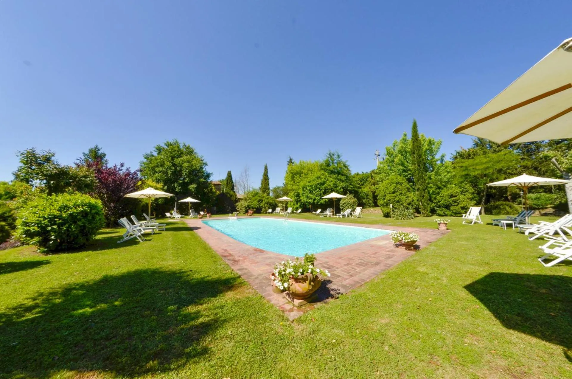 Pool view in Residence Il Casale