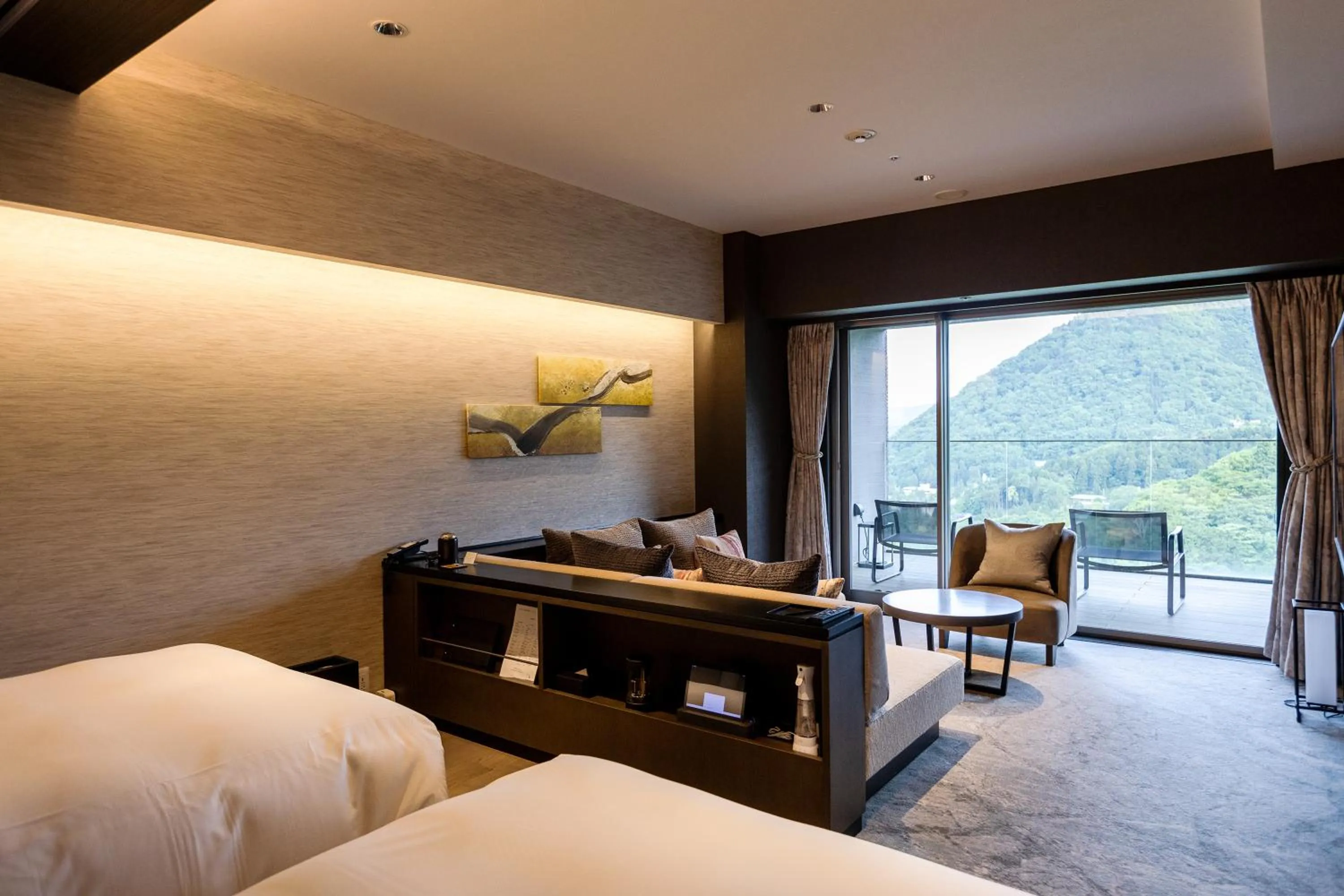 Photo of the whole room, Bed in Hakone Gora KARAKU