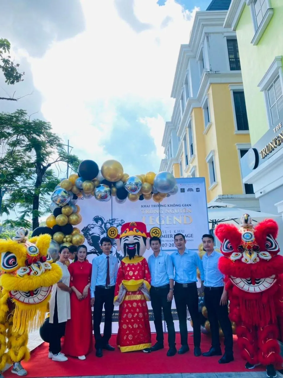 Restaurant/places to eat in INDOTEL HALONG HOTEL