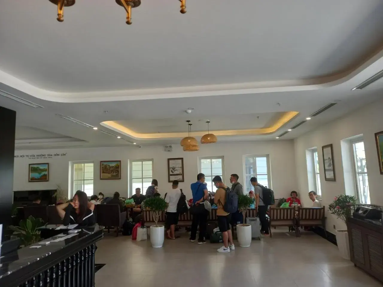 Restaurant/places to eat in INDOTEL HALONG HOTEL Restaurant/places to eat in INDOTEL HALONG HOTEL