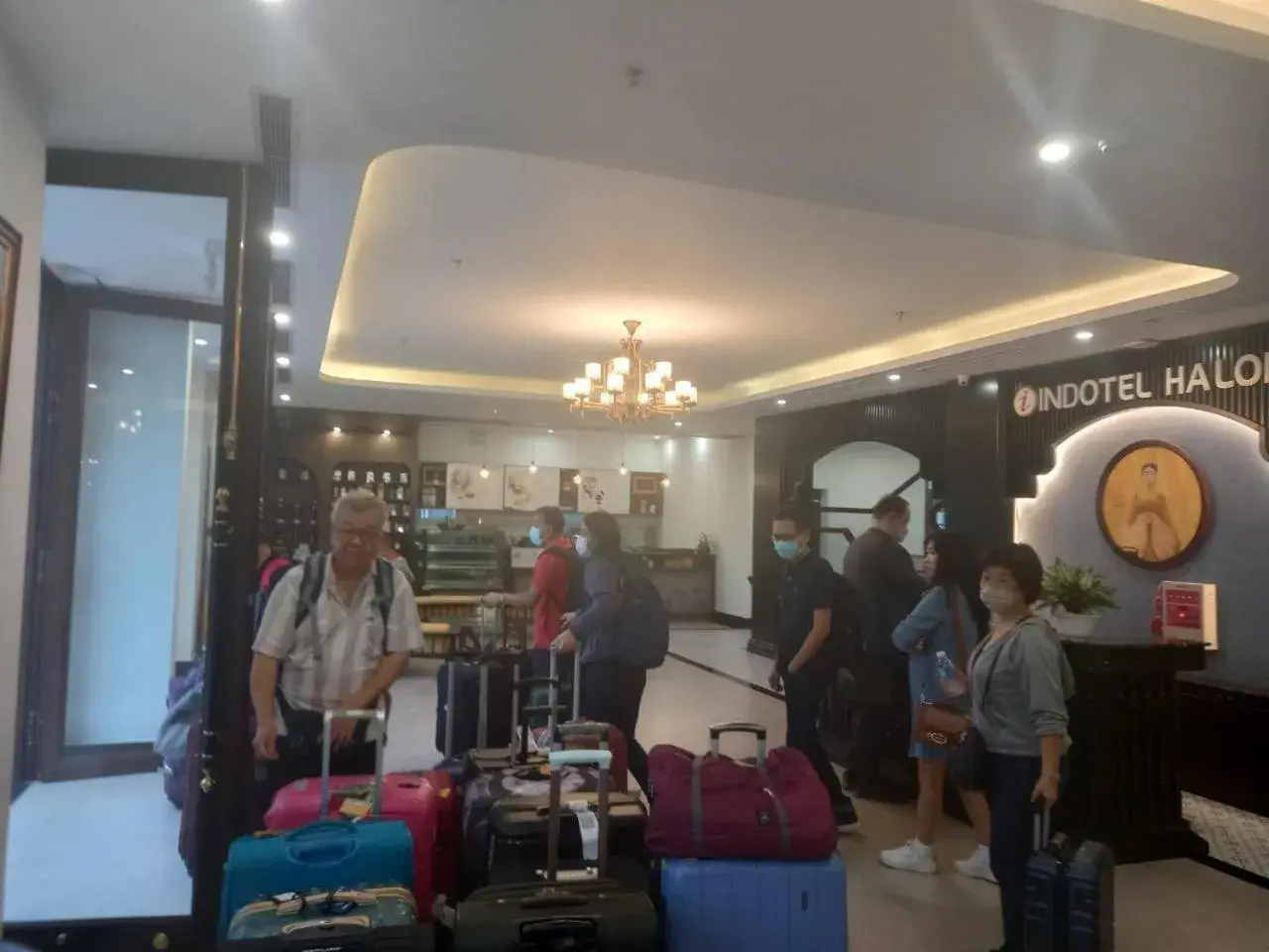 Property building in INDOTEL HALONG HOTEL Property building in INDOTEL HALONG HOTEL