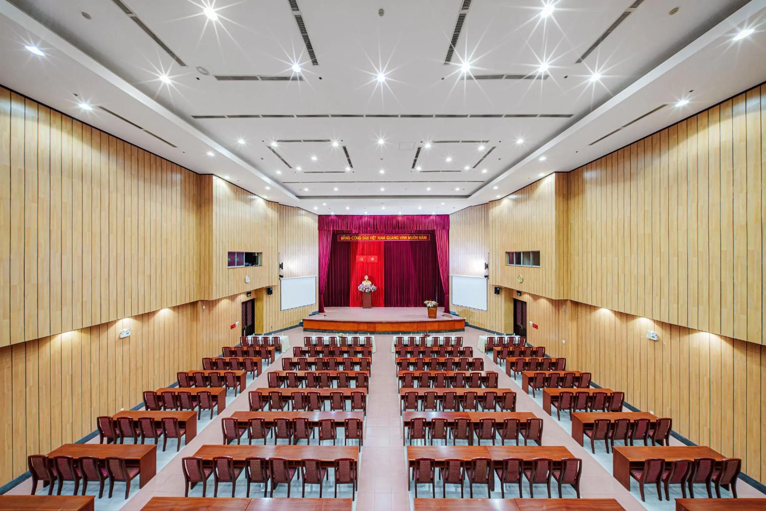 Meeting/conference room in T78 Hotel Managed by Nha khach T78