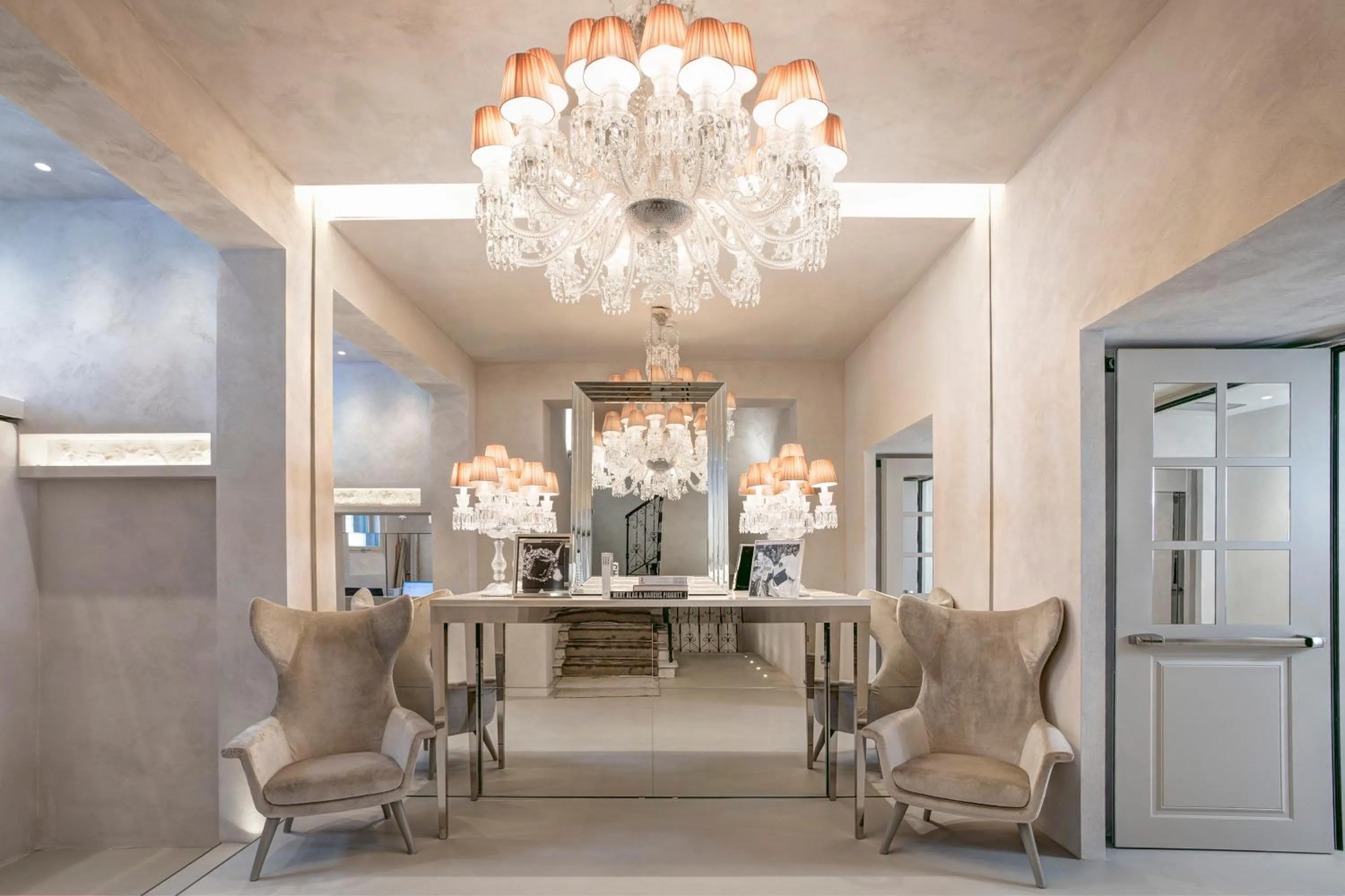 Communal lounge/ TV room in Palazzo Nainer