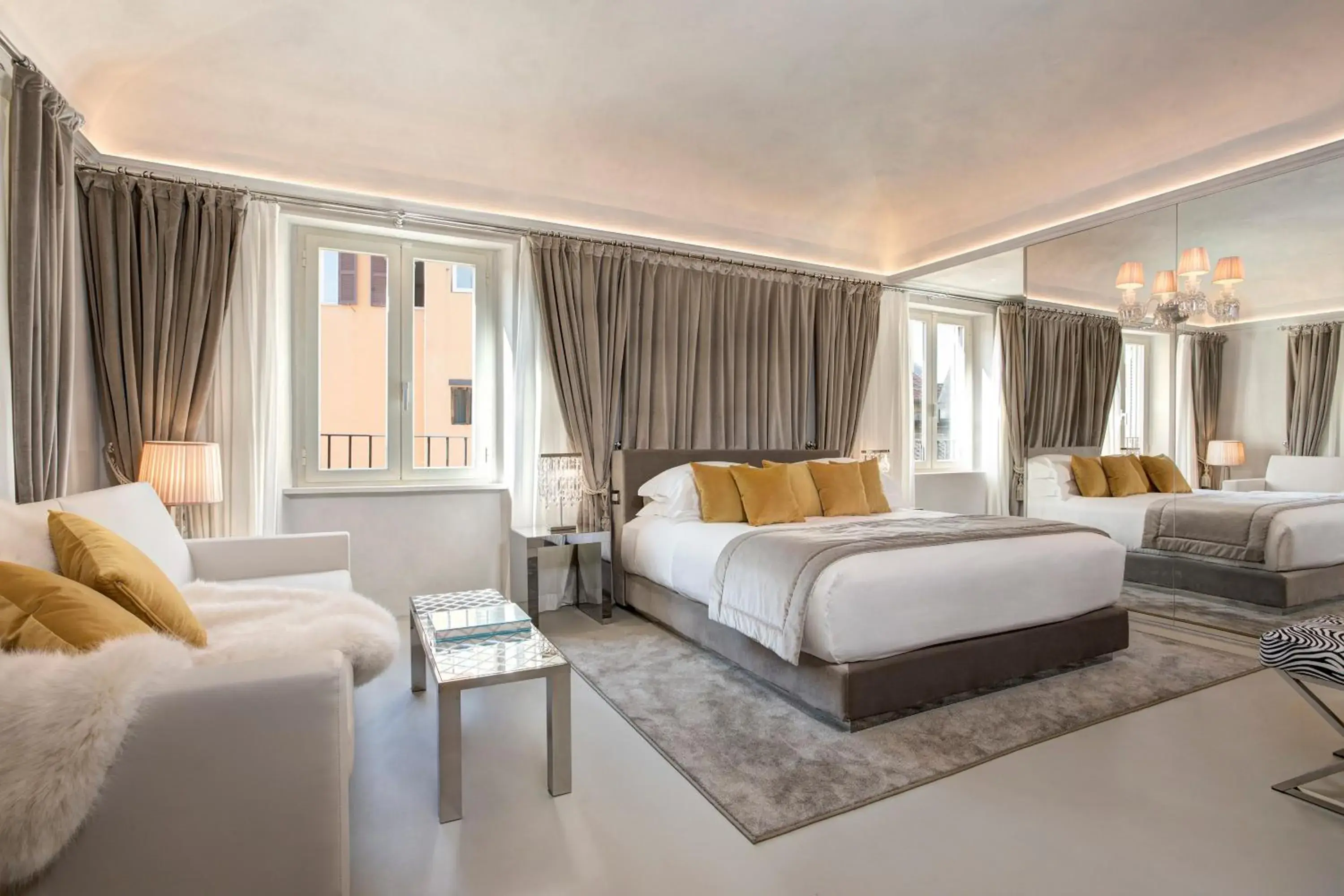 Bedroom, Bed in Palazzo Nainer Bedroom, Bed in Palazzo Nainer