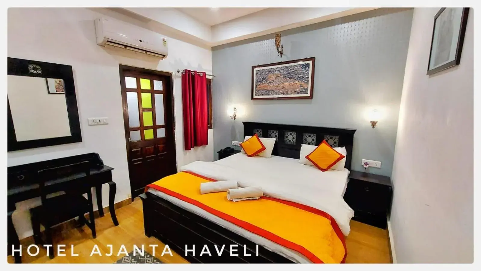 room service, Bed in Hotel Ajanta Haveli room service, Bed in Hotel Ajanta Haveli