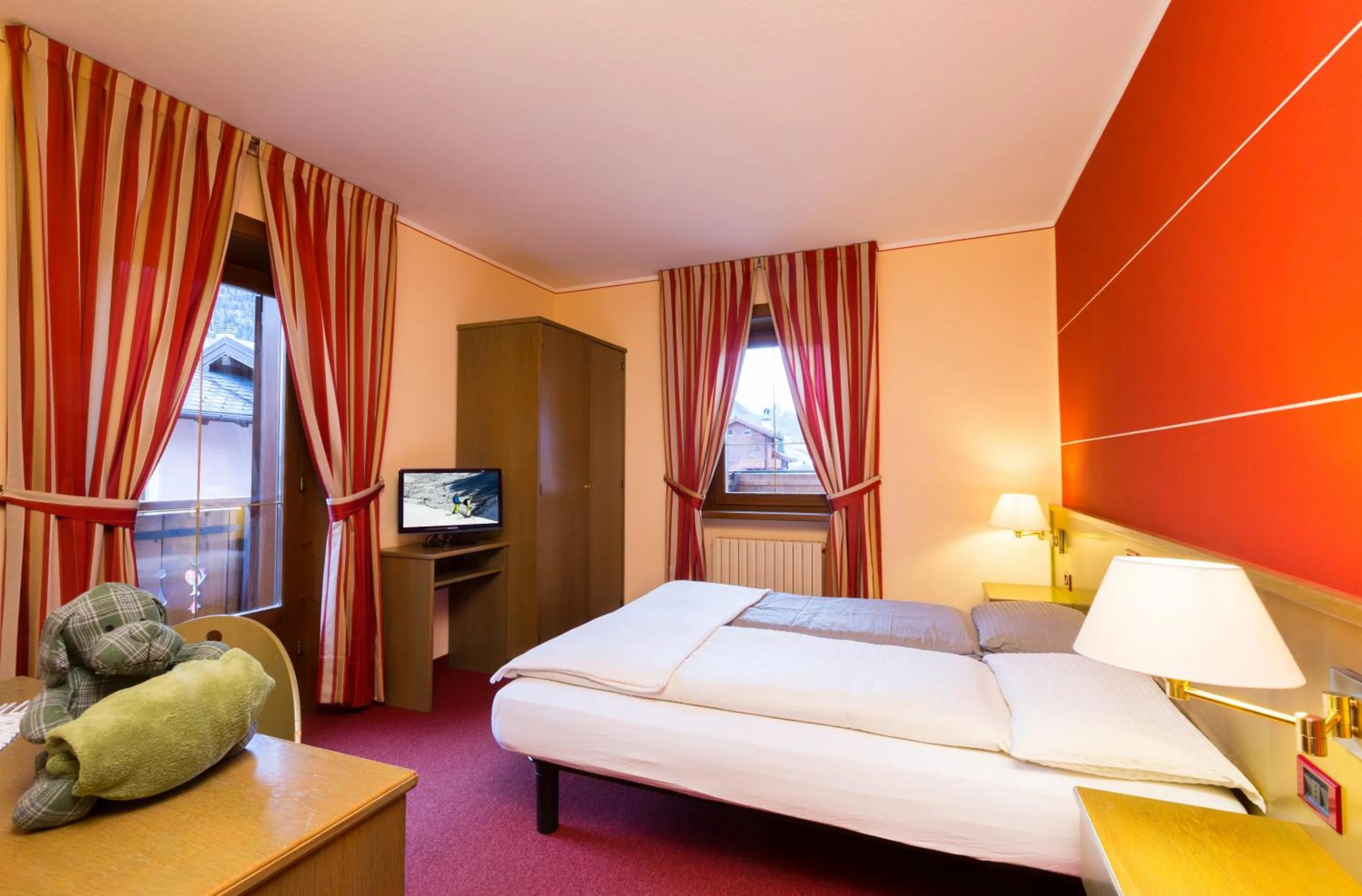 Breakfast, Bed in Hotel Krone