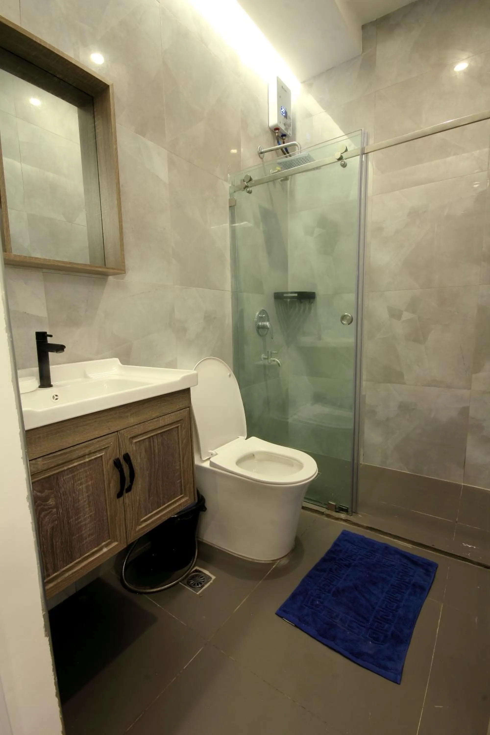 Shower in A&A of the North