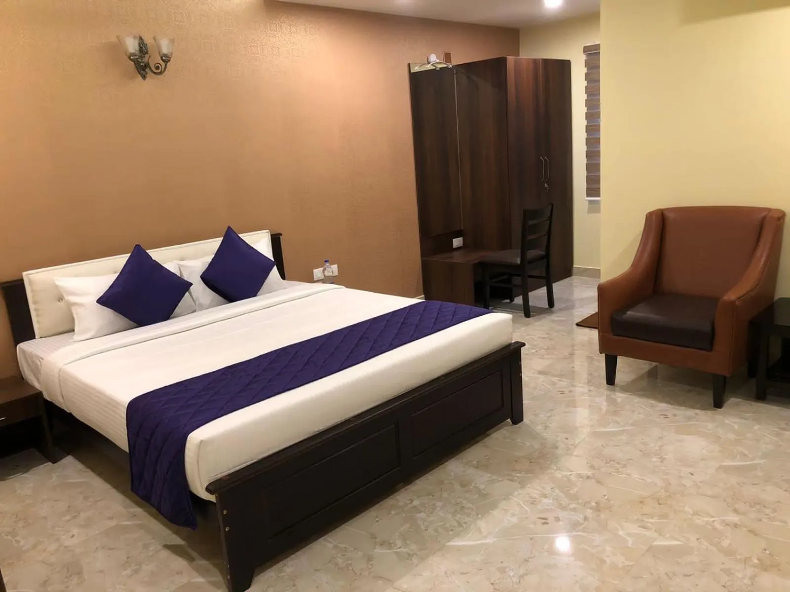 Bed in Eshanya Comforts