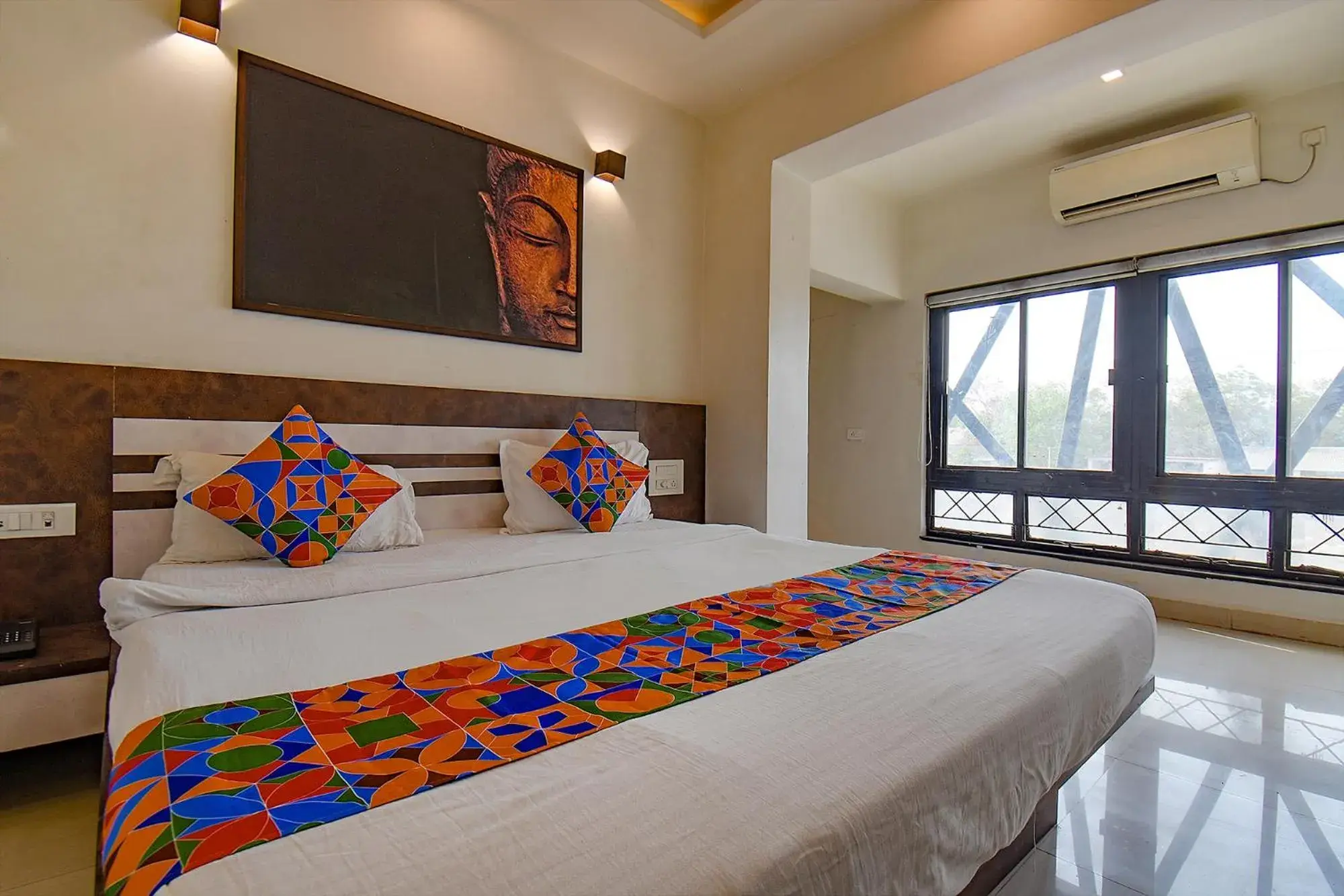 Bed in FabHotel Royce Studio Apartments - Nr Pune International Airport Bed in FabHotel Royce Studio Apartments - Nr Pune International Airport