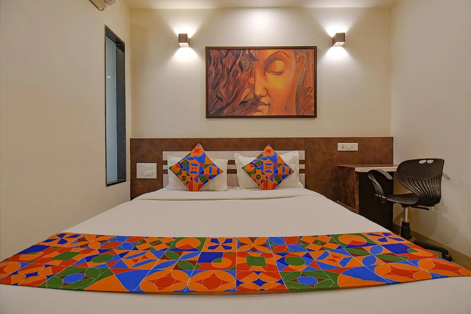 Bed in FabHotel Royce Studio Apartments - Nr Pune International Airport Bed in FabHotel Royce Studio Apartments - Nr Pune International Airport