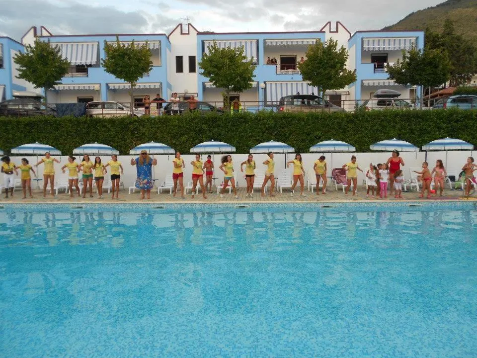 Swimming pool in Residence Soleluna