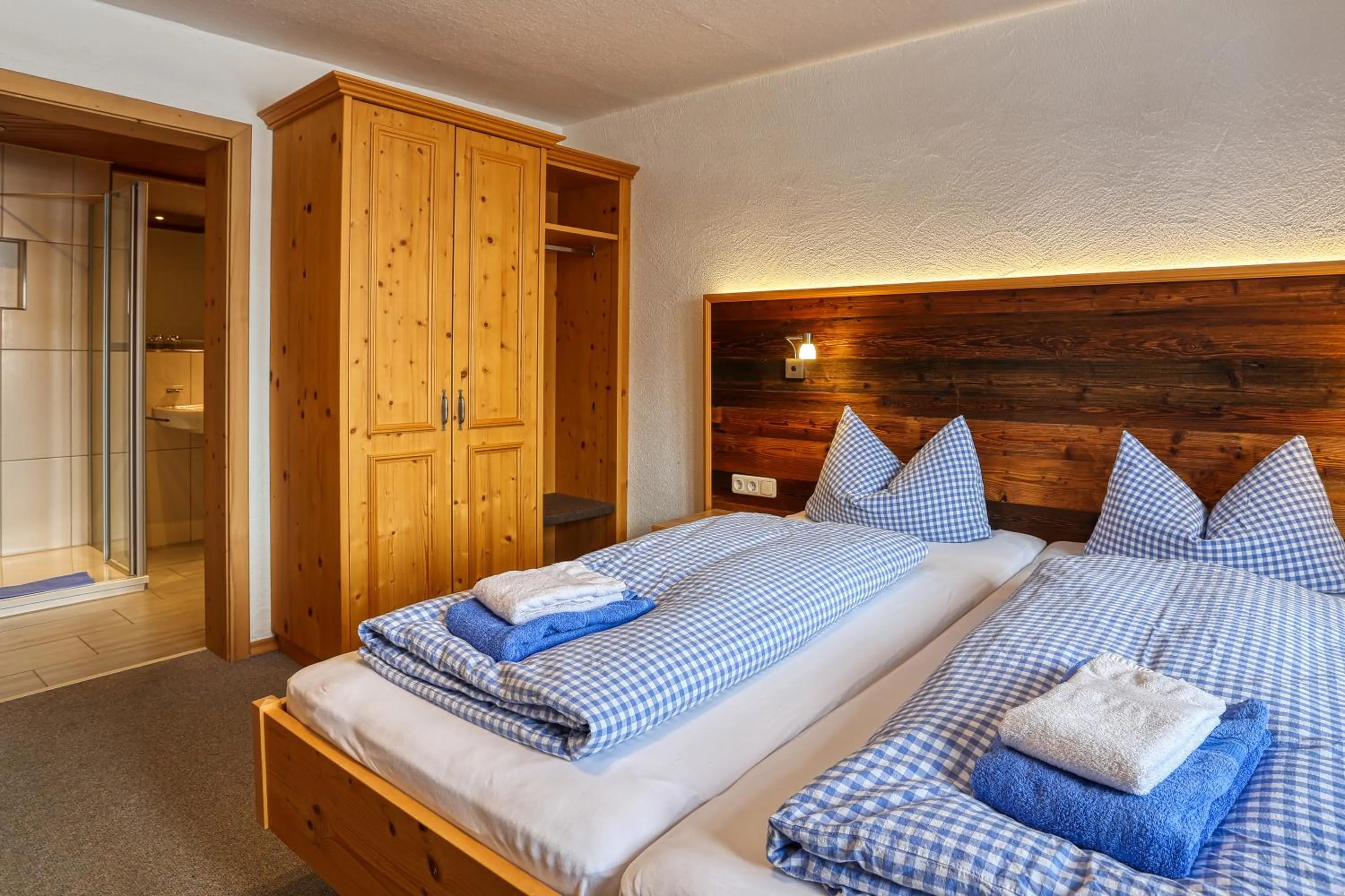 Bed in Berggasthof Sonne Allgäu