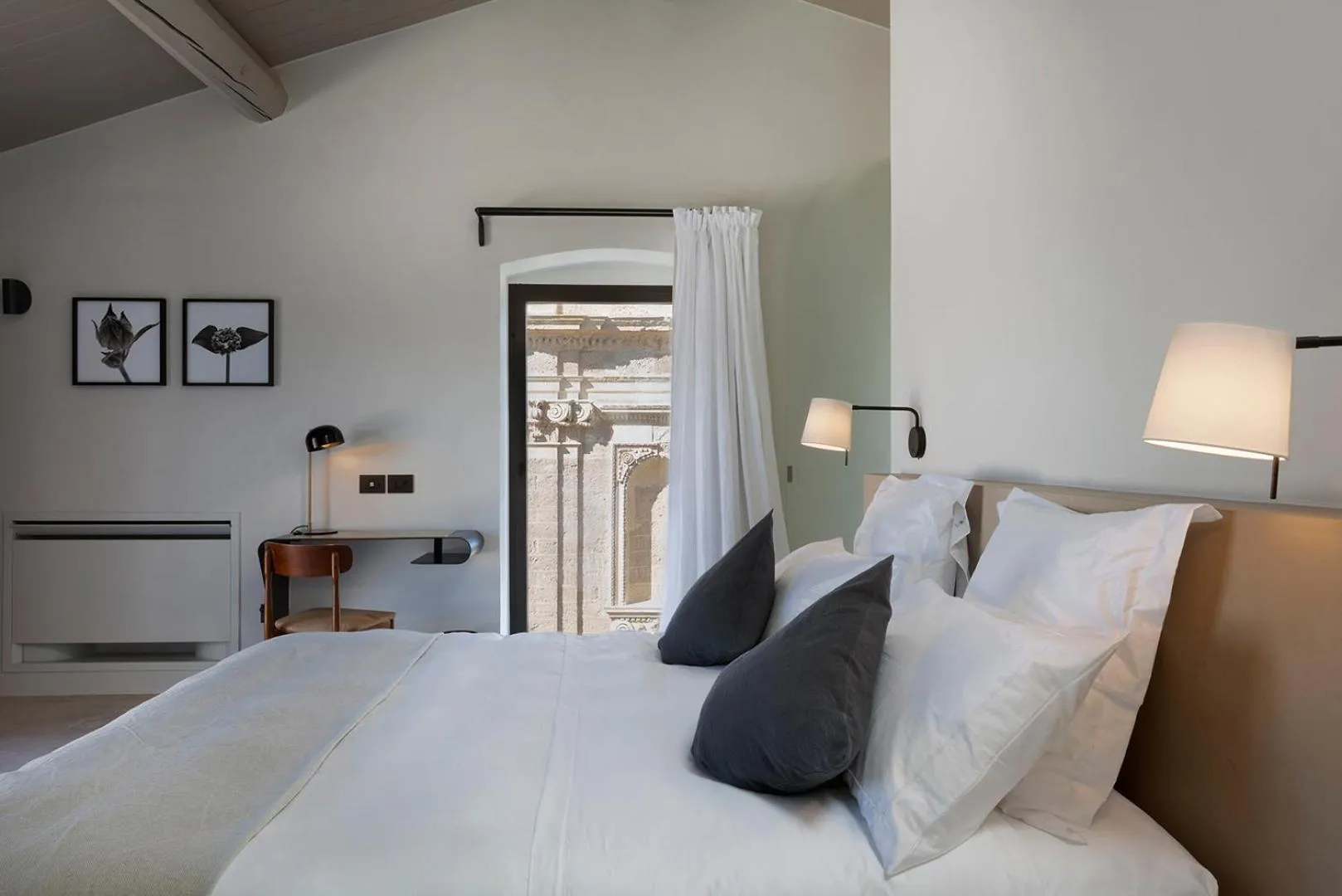 Bed in Palazzo Tafuri Boutique Hotel
