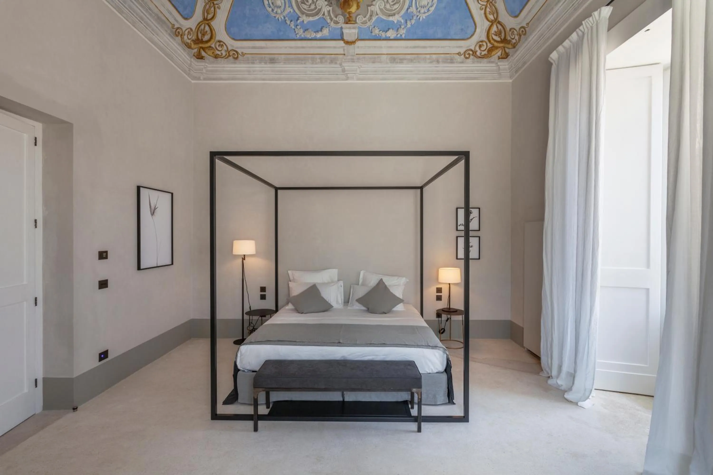 Bed in Palazzo Tafuri Boutique Hotel