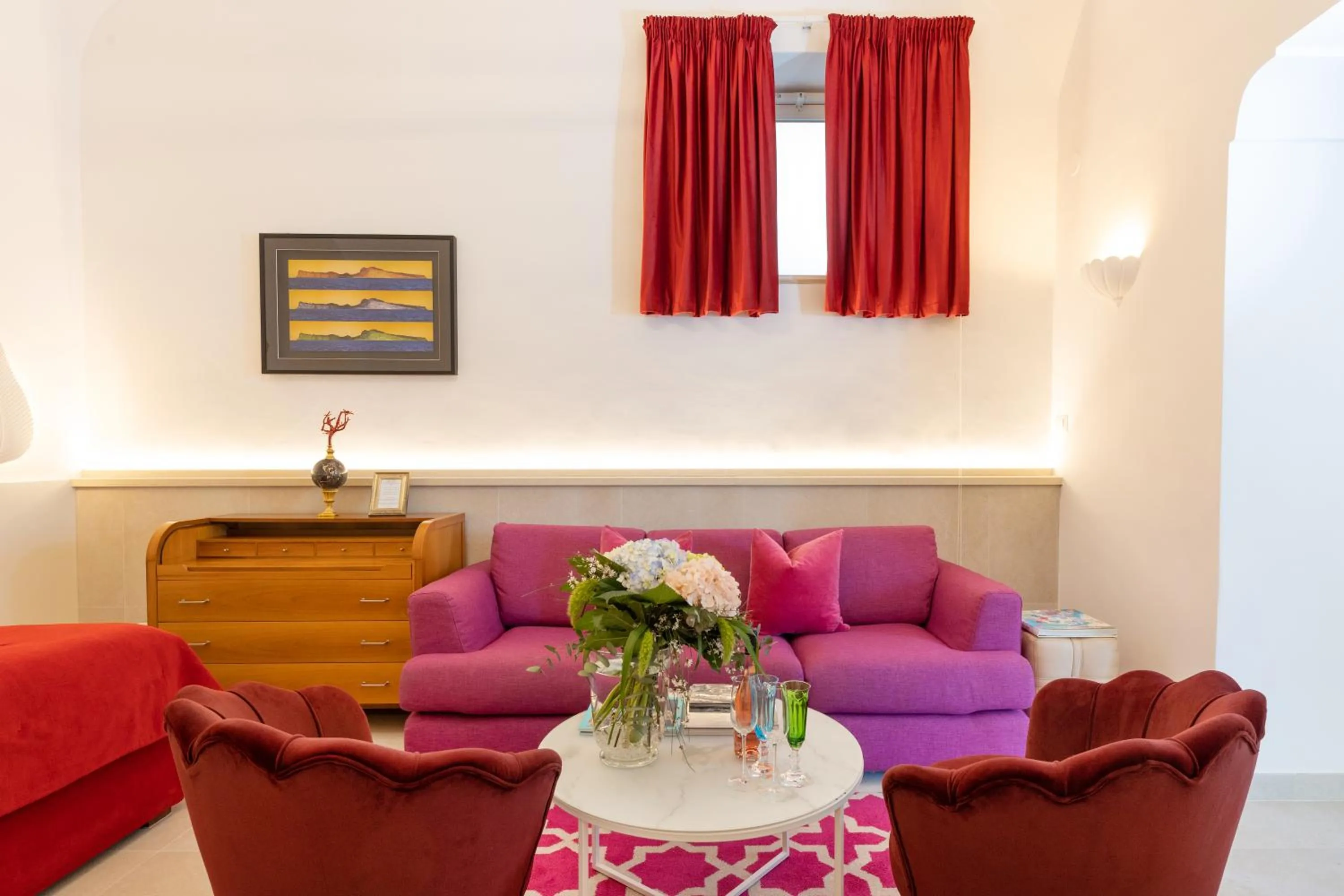 Photo of the whole room in Suite Belvedere Capri Exclusive Rooms