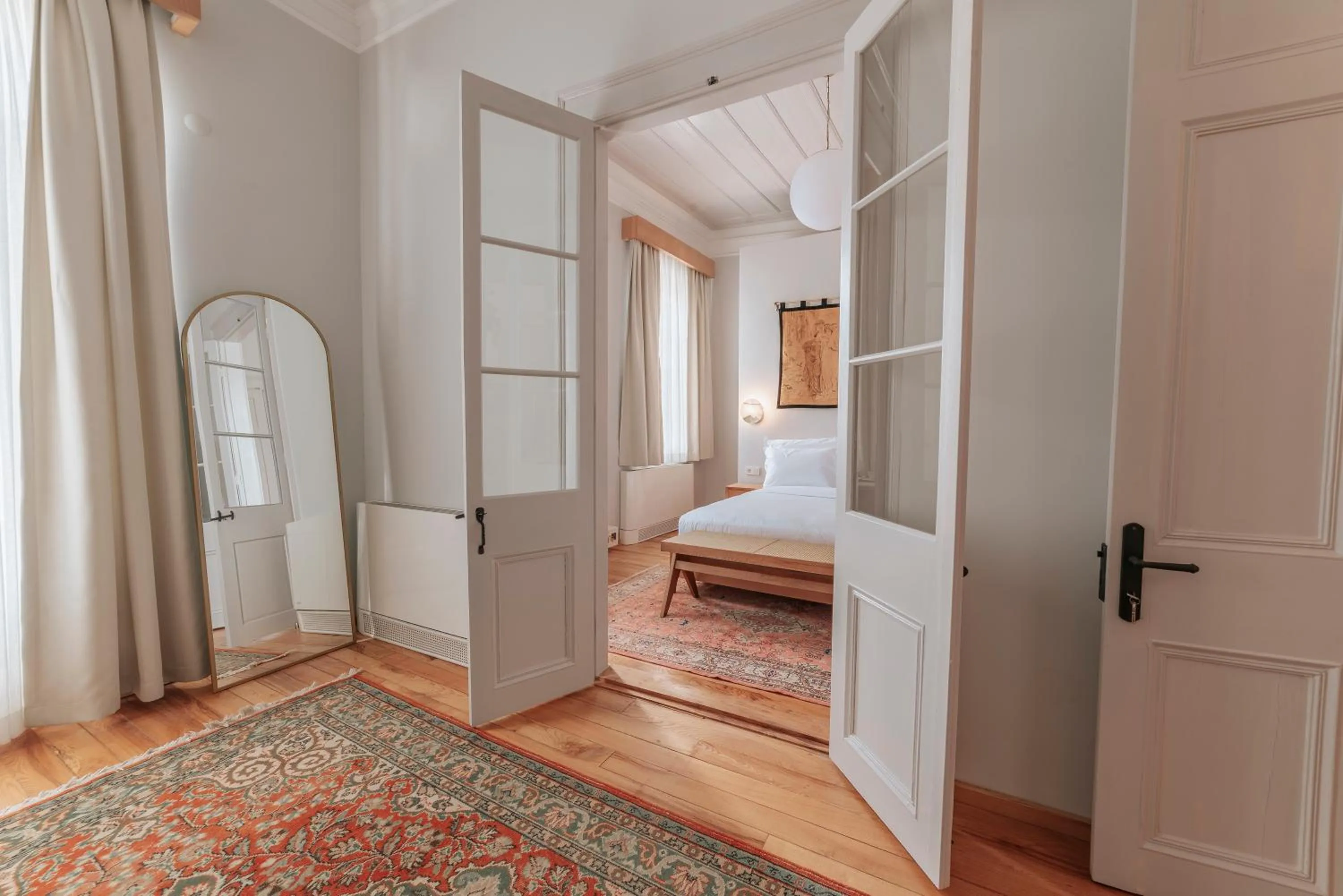 Bed in Karargah Urla