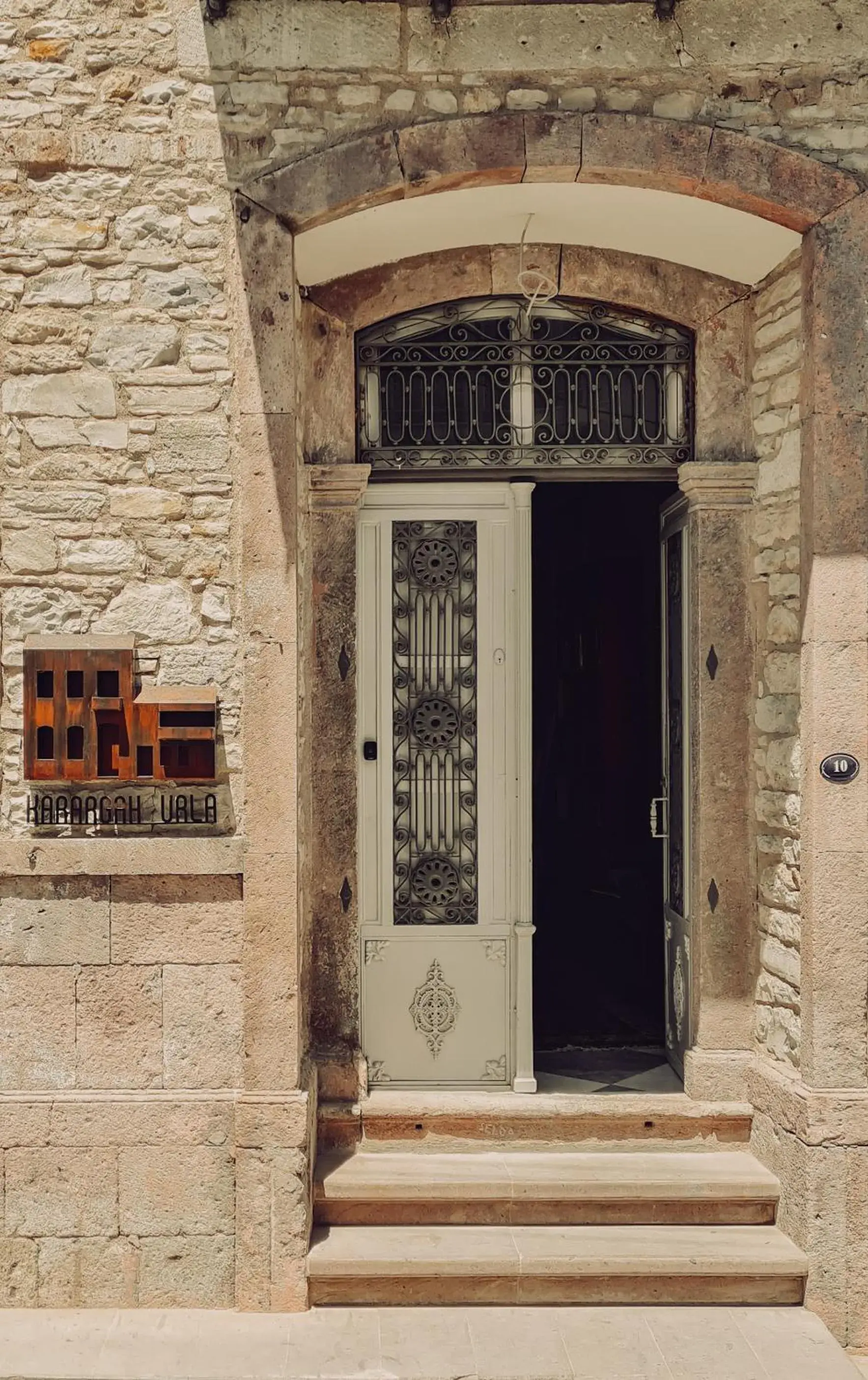 Karargah Urla Karargah Urla