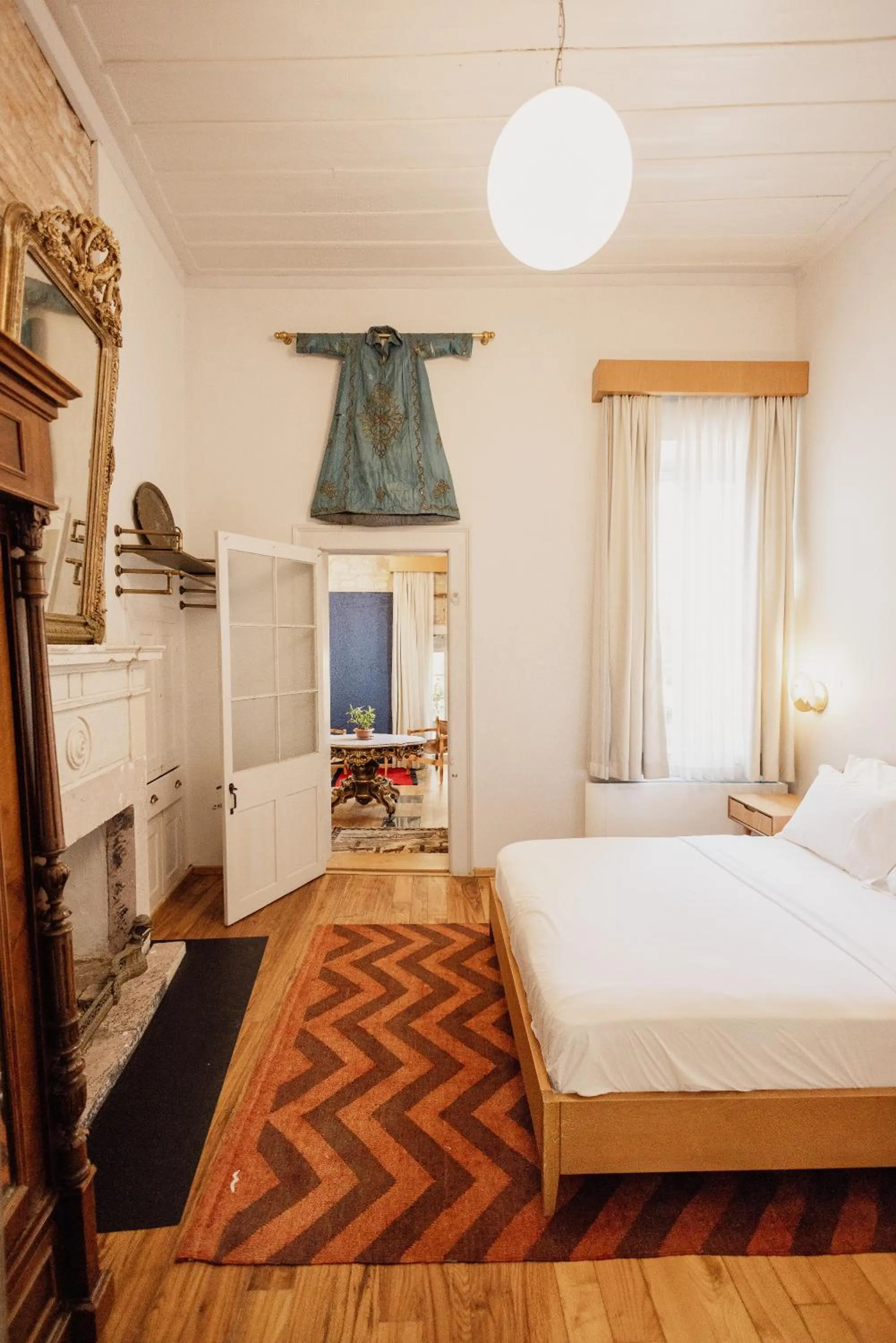 Bed in Karargah Urla