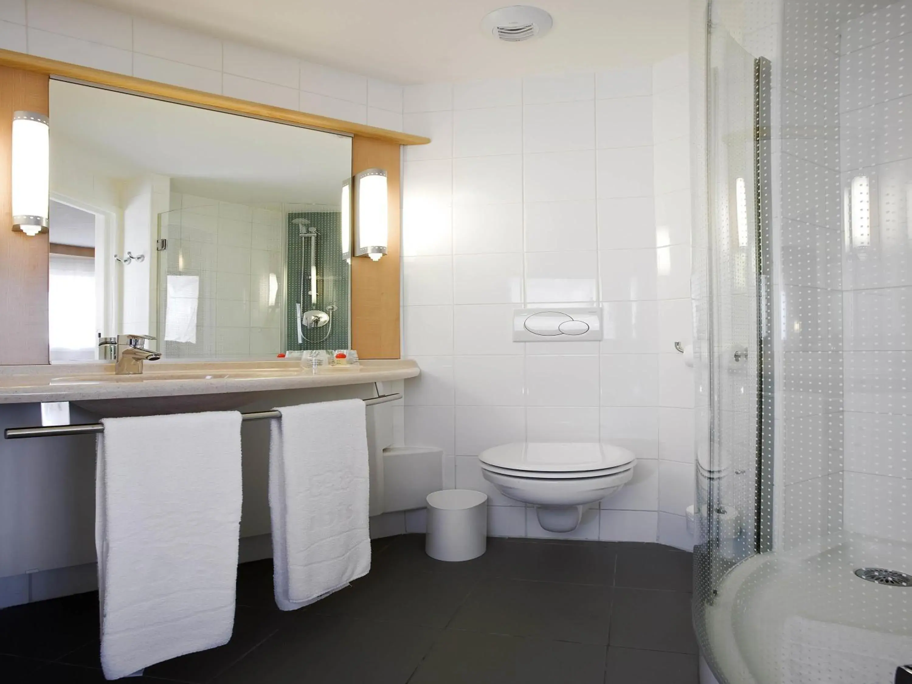 Property building in Ibis Cotonou Property building in Ibis Cotonou