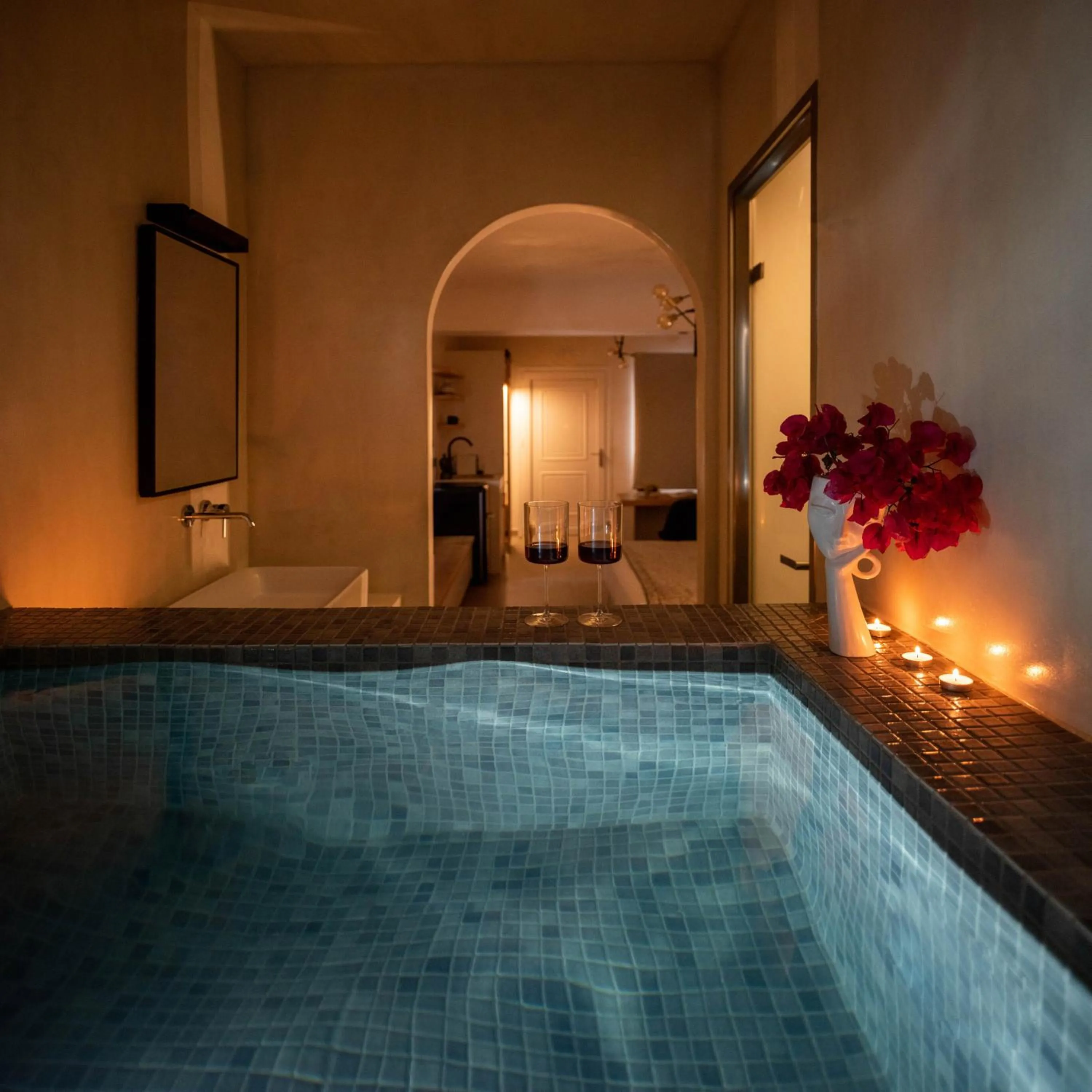 Hot Tub in Centro Suite